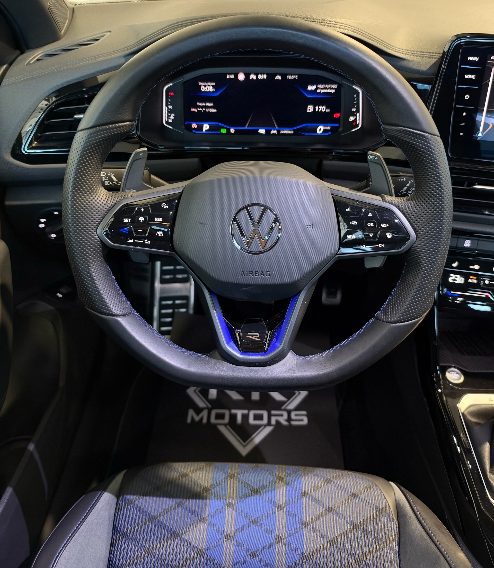 VW T-Roc 2.0 TSI R DSG 4Motion-image-10