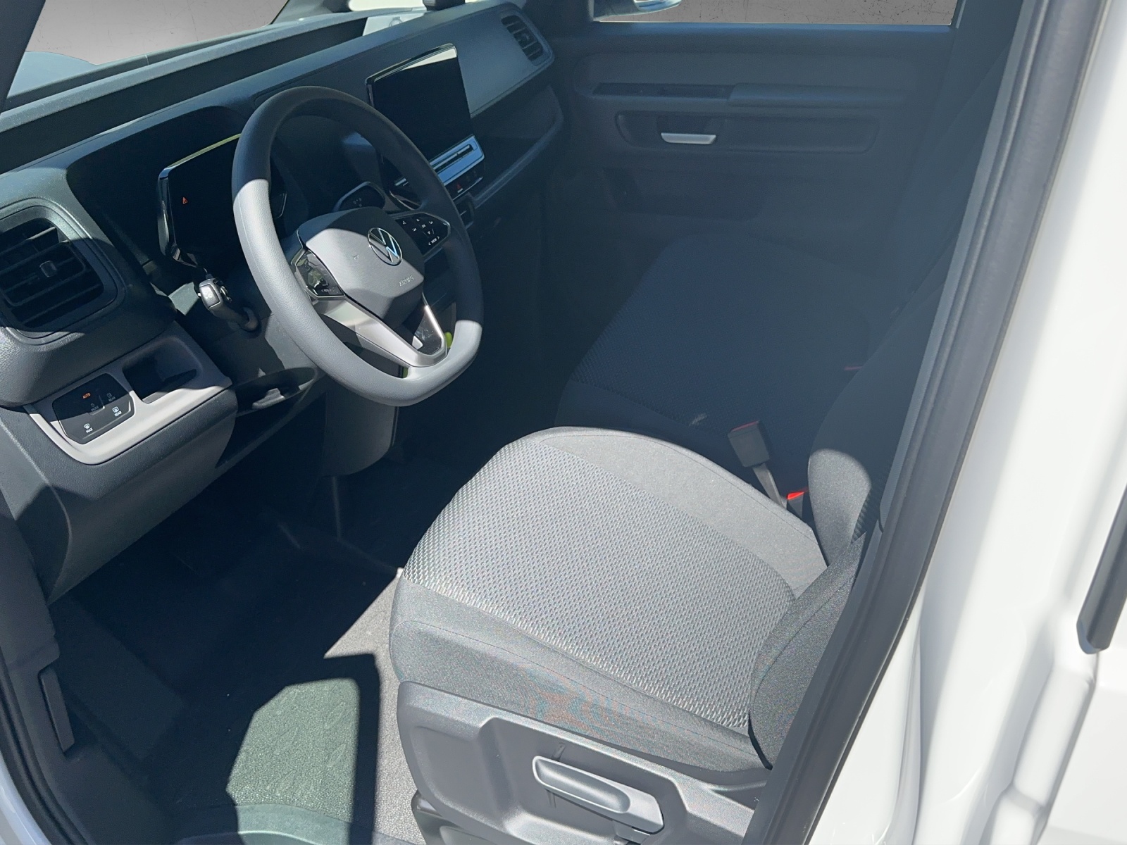 VW ID. Buzz Cargo-image-6
