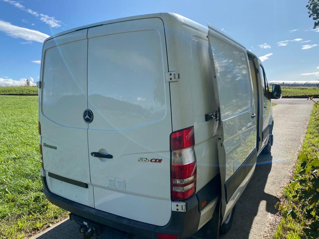 MERCEDES-BENZ Sprinter-image-5