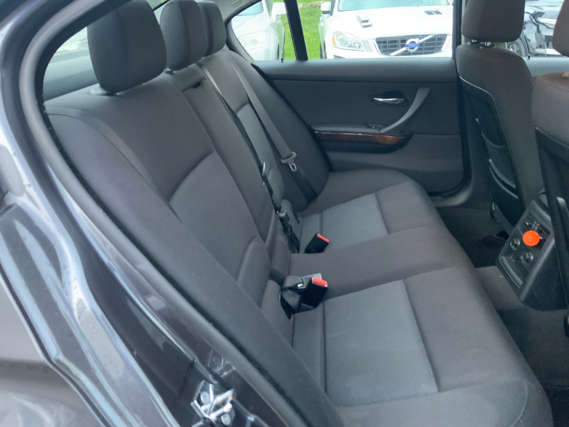 BMW 320i Steptronic-image-13
