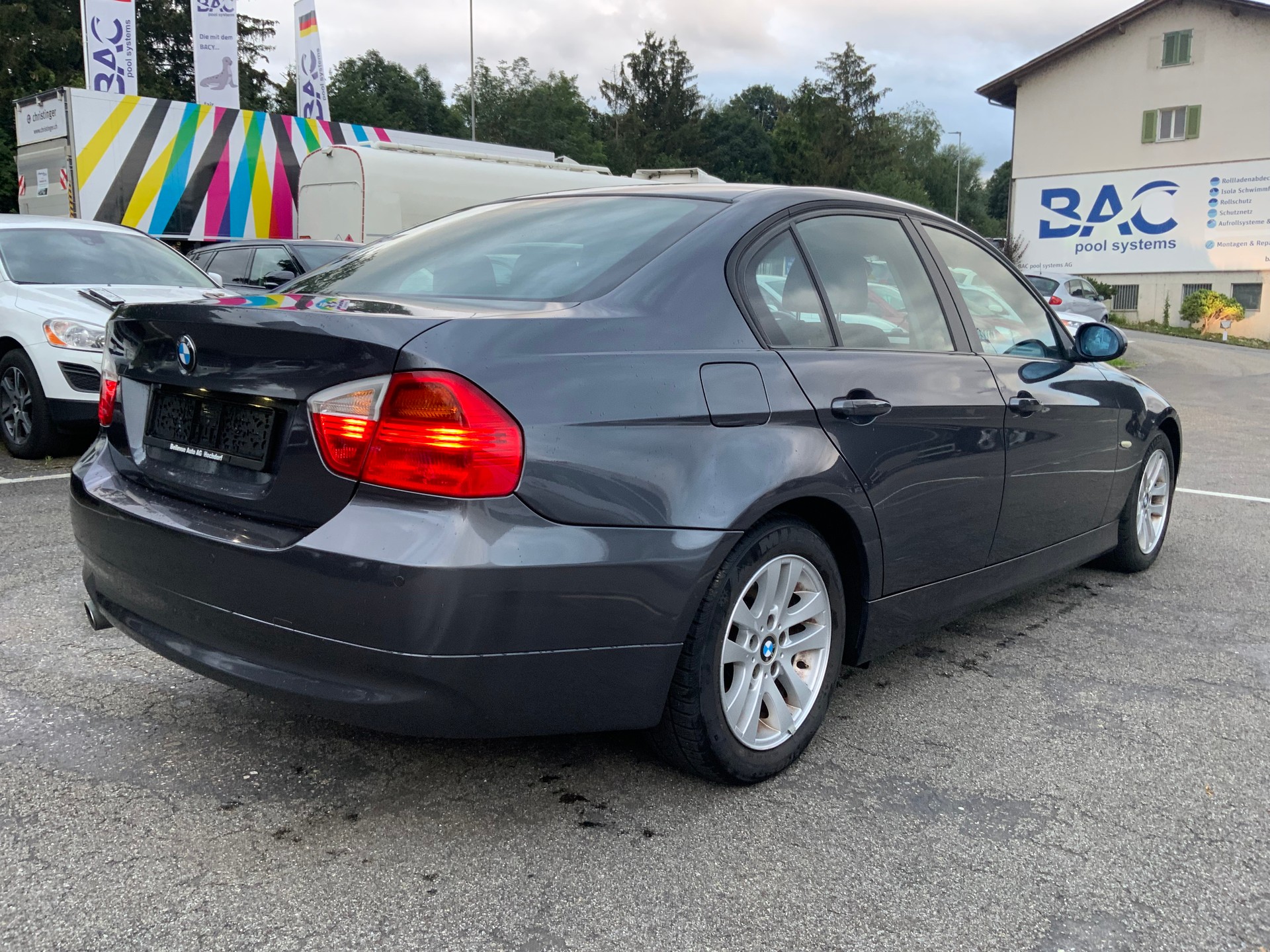 BMW 320i Steptronic-image-3