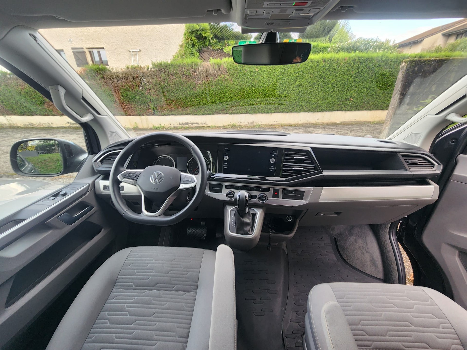 VW T6.1 California 2.0 TDI Ocean 4 motion DSG-image-10