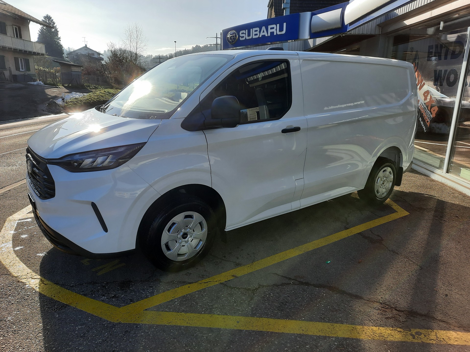 FORD Transit Custom Van 300 L1H1 Trend-image-1