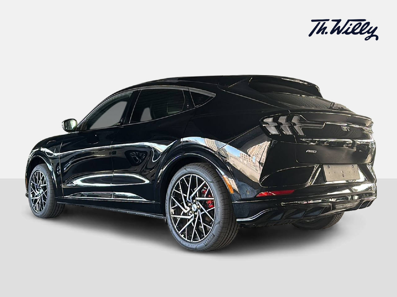 FORD Mustang Mach-E Extended GT AWD-image-2