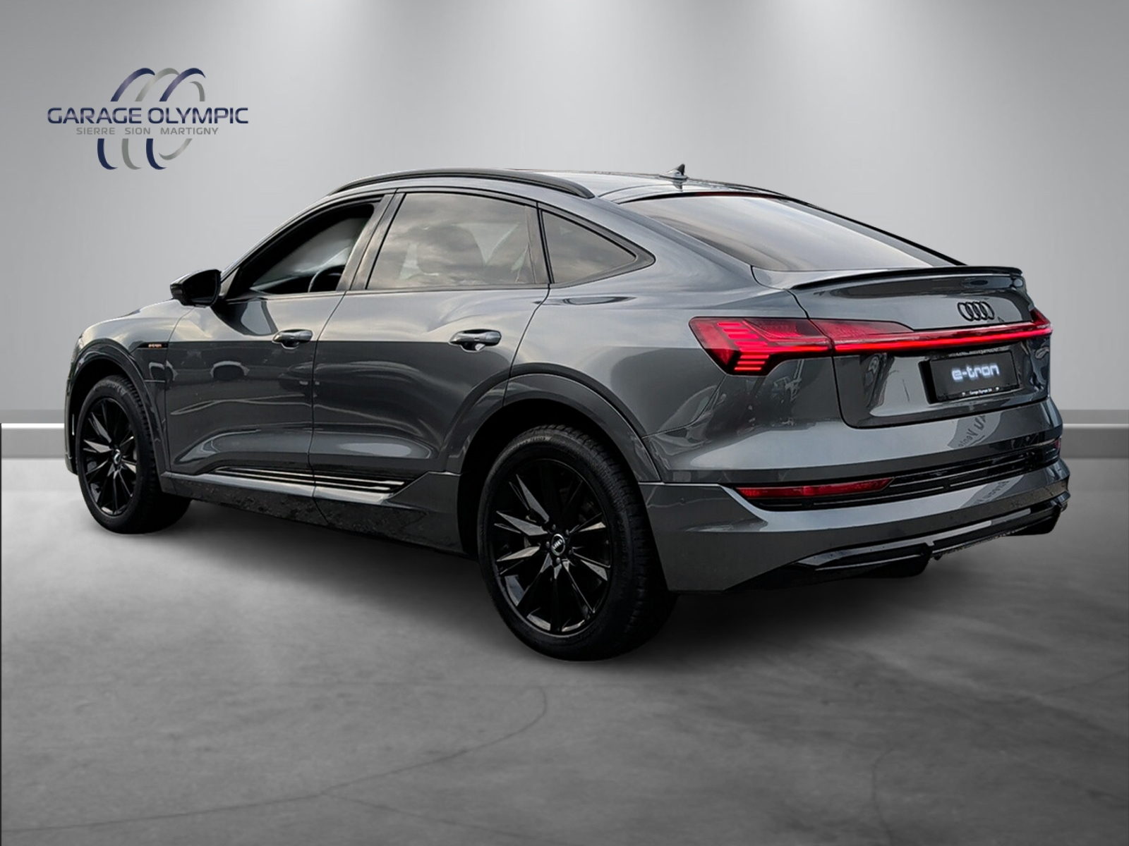 AUDI e-tron 50 Sportback quattro-image-5