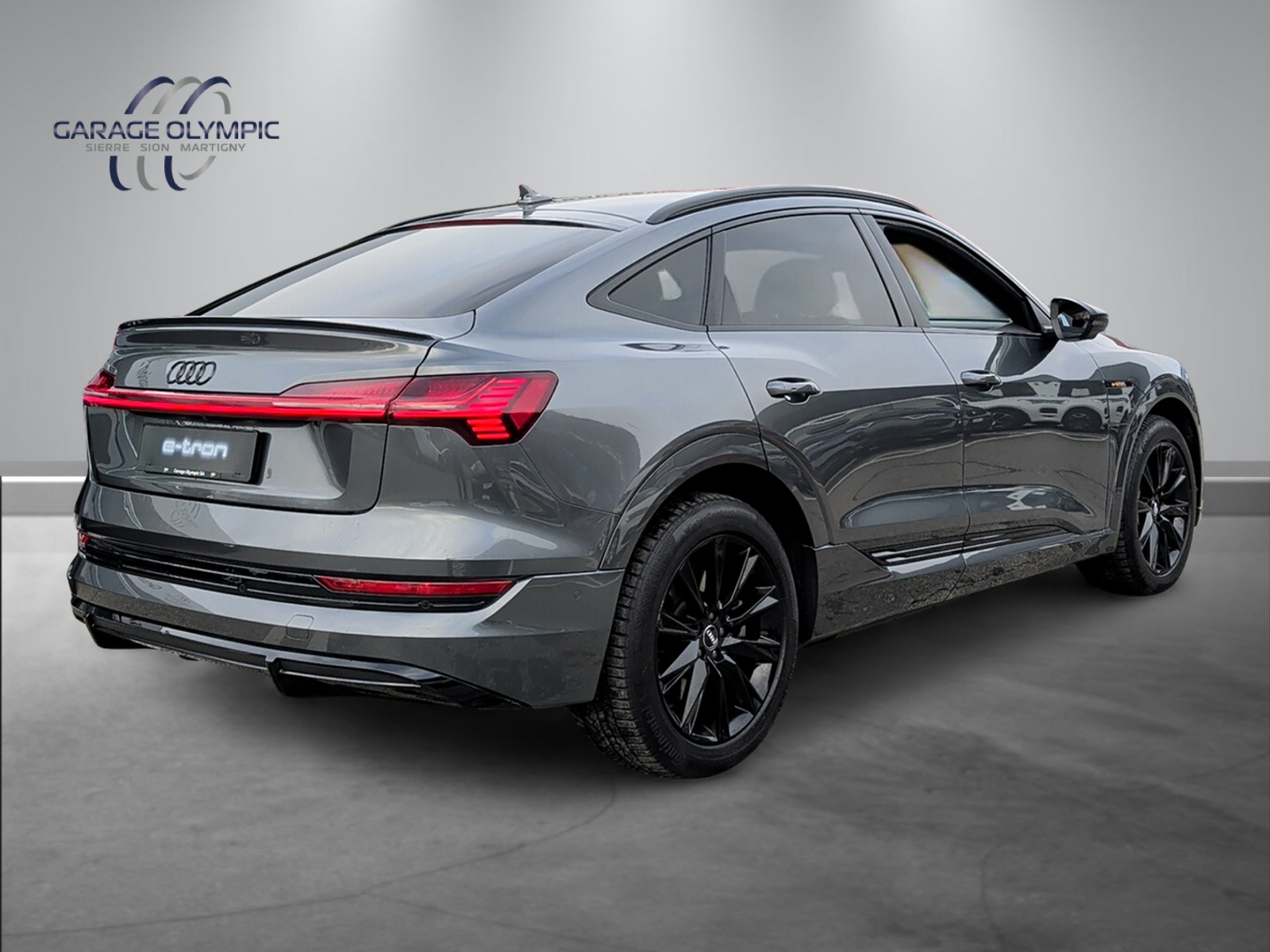 AUDI e-tron 50 Sportback quattro-image-4
