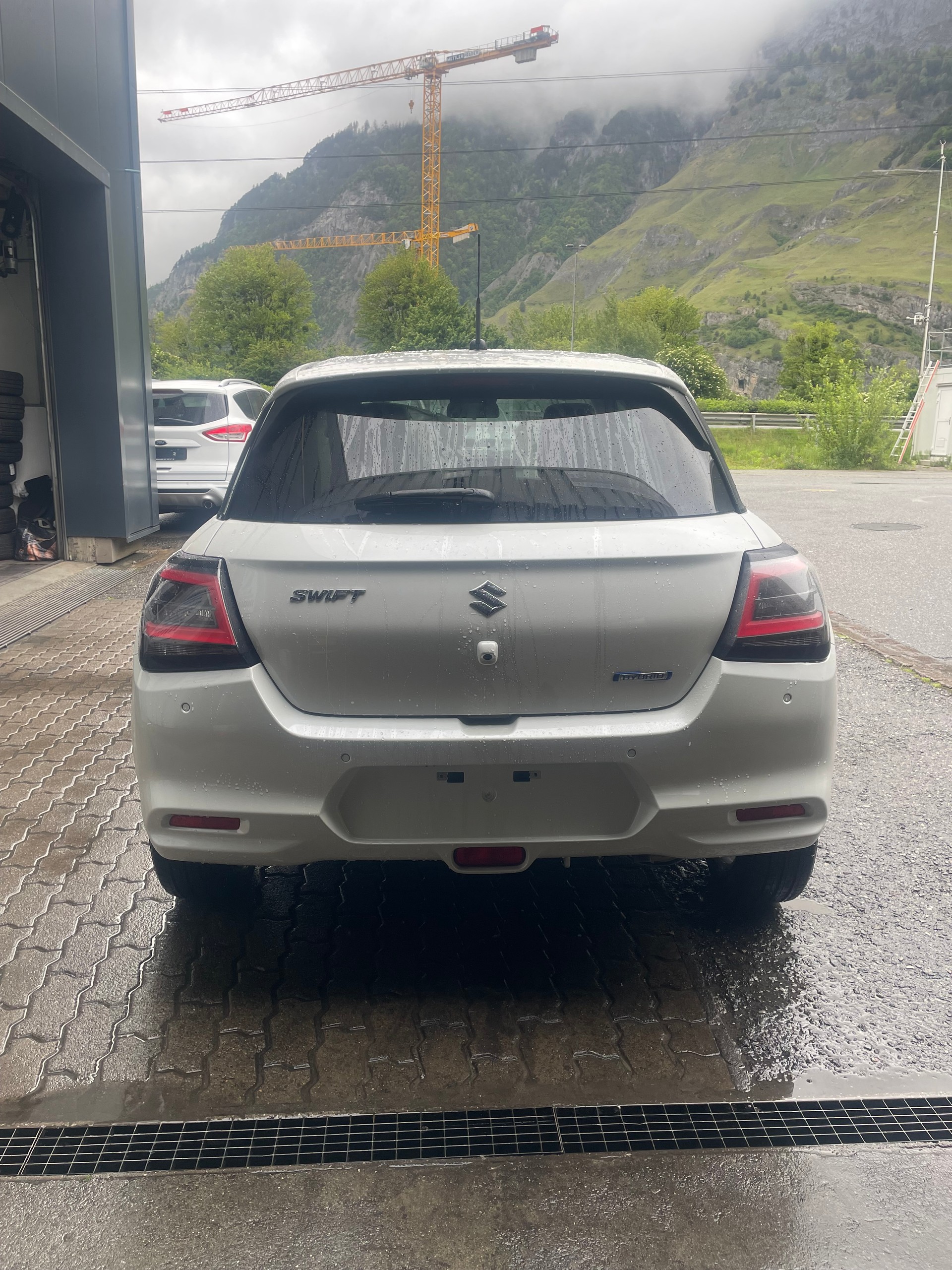 SUZUKI 1.2 Compact Top Hybrid 4X4-image-7