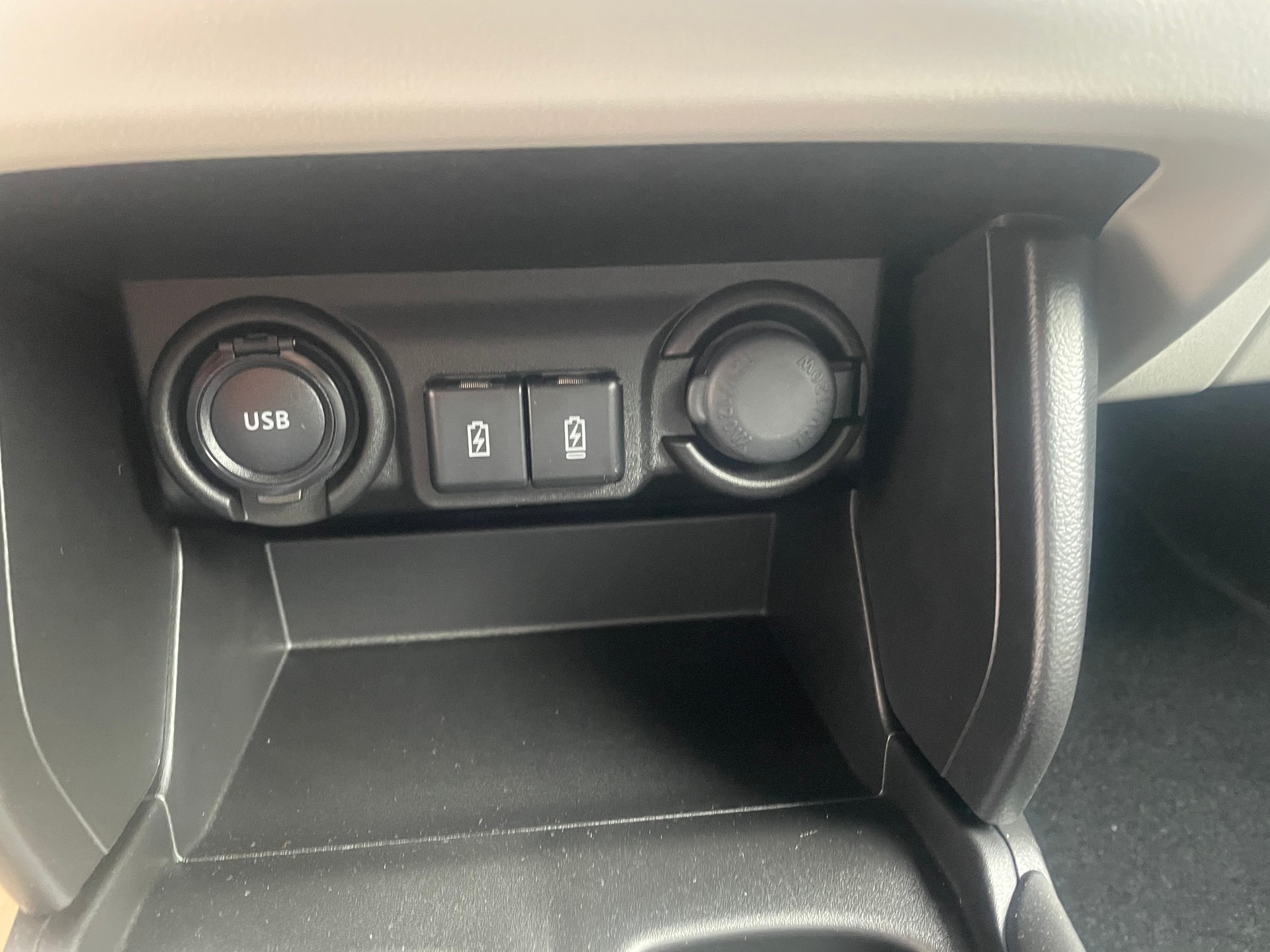 SUZUKI 1.2 Compact Top Hybrid 4X4-image-4