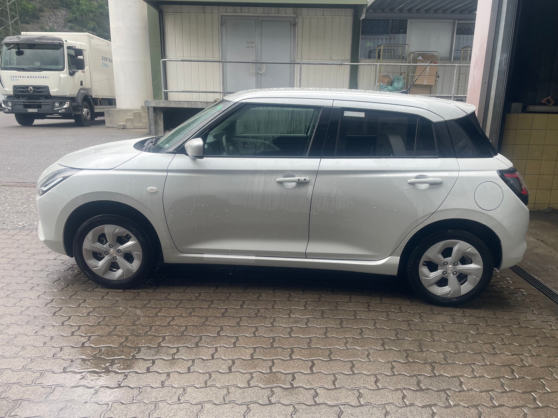 SUZUKI 1.2 Compact Top Hybrid 4X4-image-6