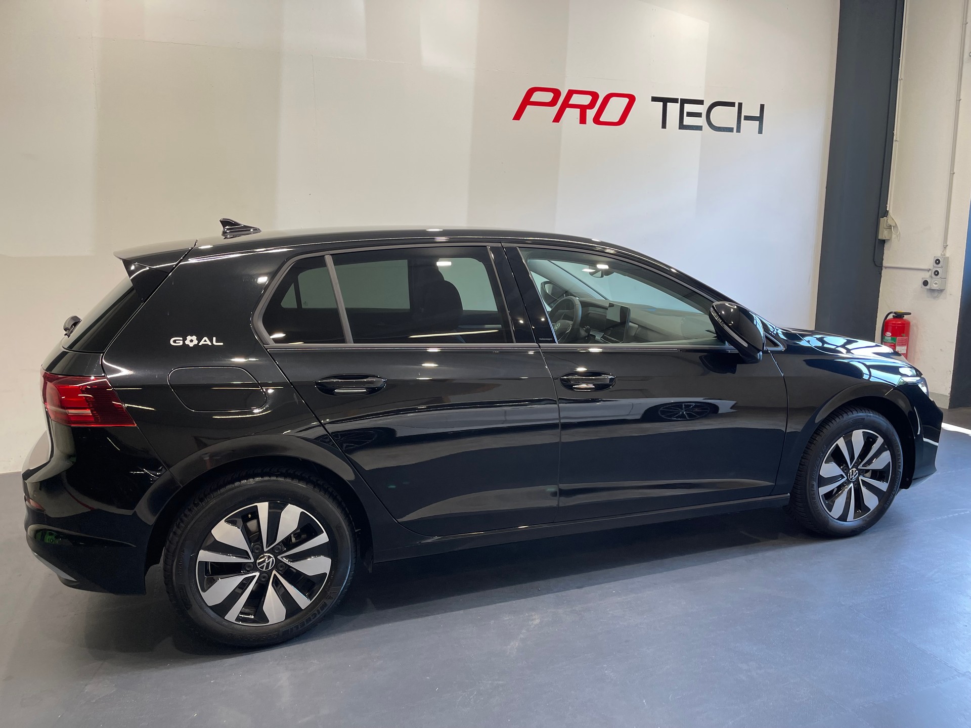 VW Golf 2.0 TDI Goal DSG *FACELIFT*-image-4