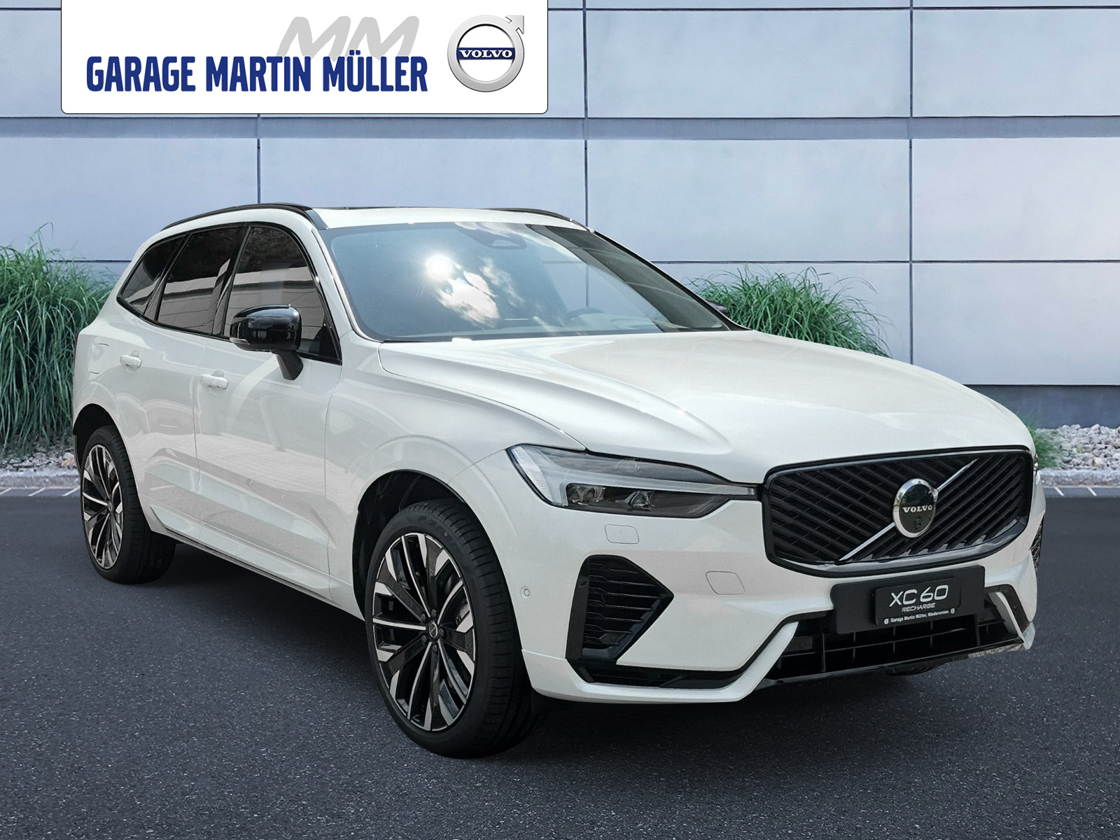 VOLVO XC60 2.0 T6 TE Ultra Dark eAWD-image-6
