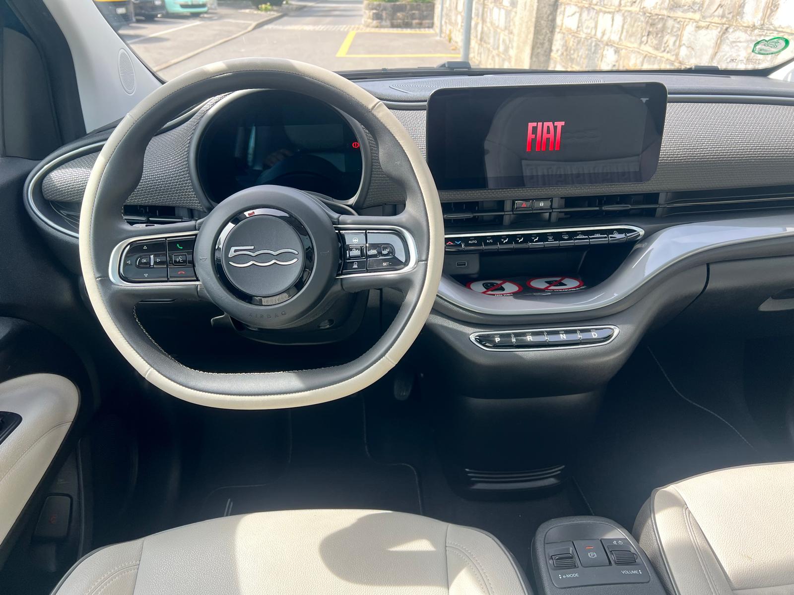 FIAT 500 electric 87 kW La Prima-image-4