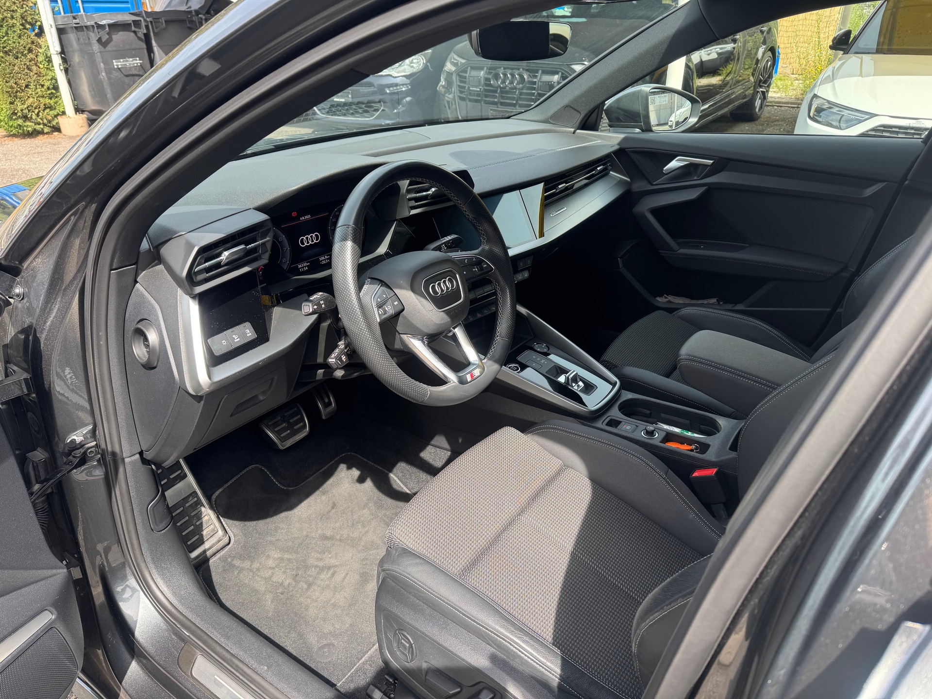 AUDI A3 Sportback 35 TFSI S line Attraction S-tronic-image-7