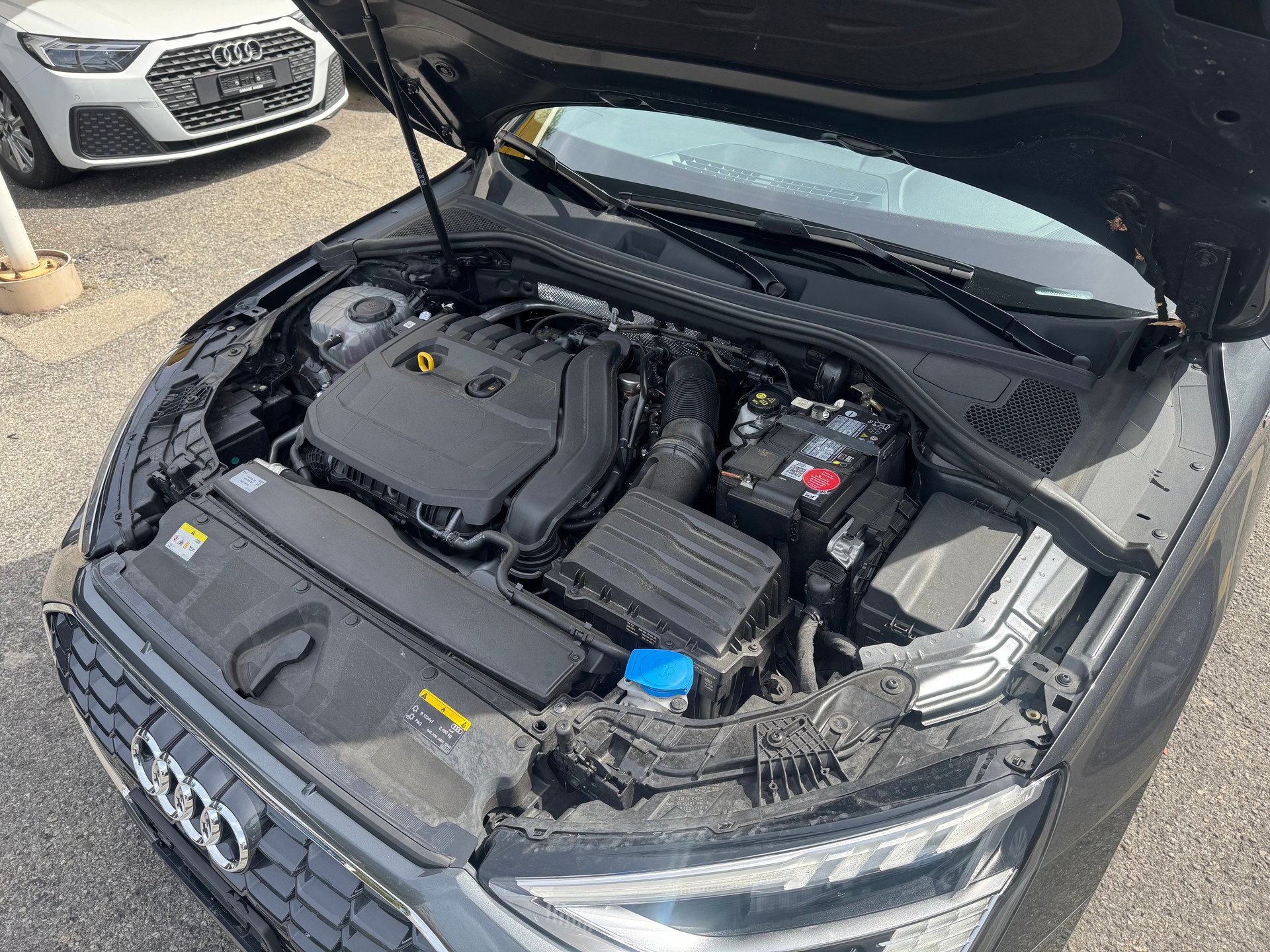 AUDI A3 Sportback 35 TFSI S line Attraction S-tronic-image-11