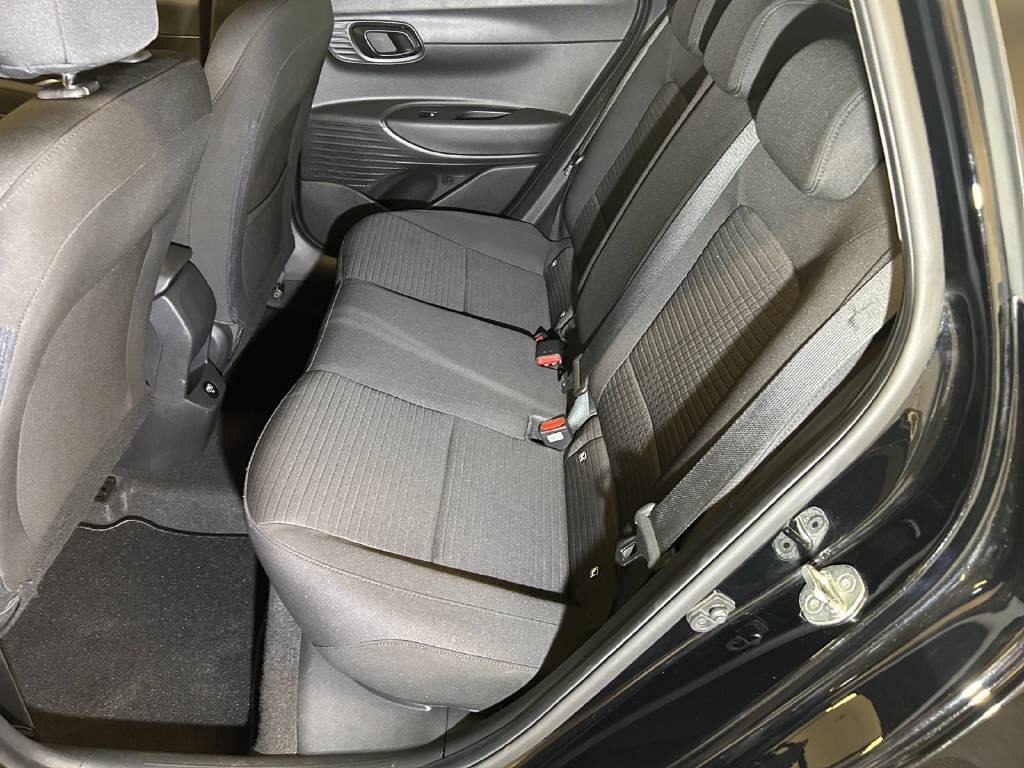 HYUNDAI i20 1.0 T-GDi Amplia-image-10