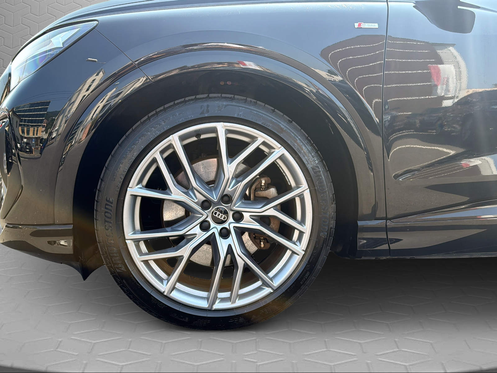 AUDI Q4 e-tron 40-image-5