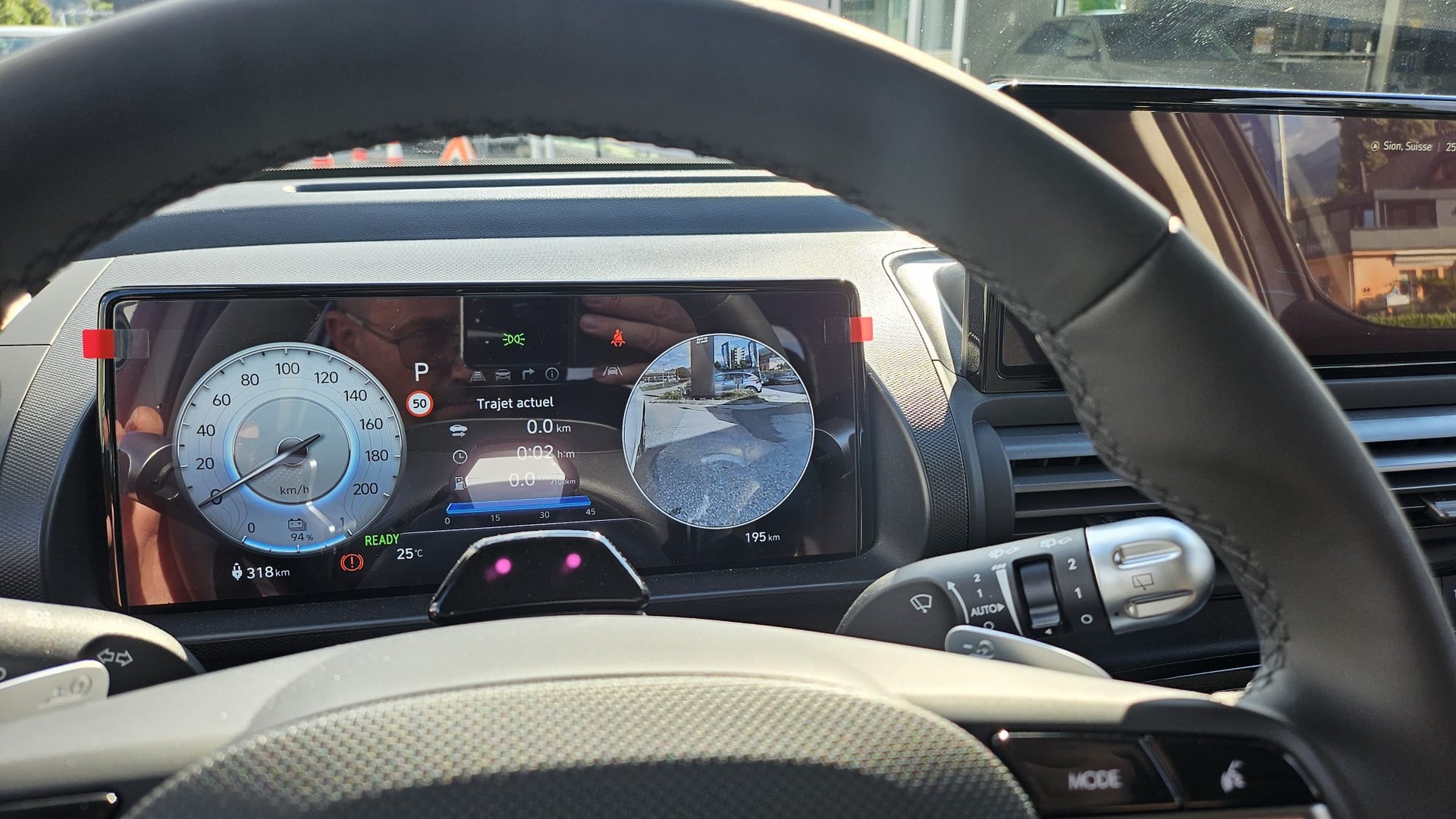 HYUNDAI Inster 49kWh Amplia-image-9