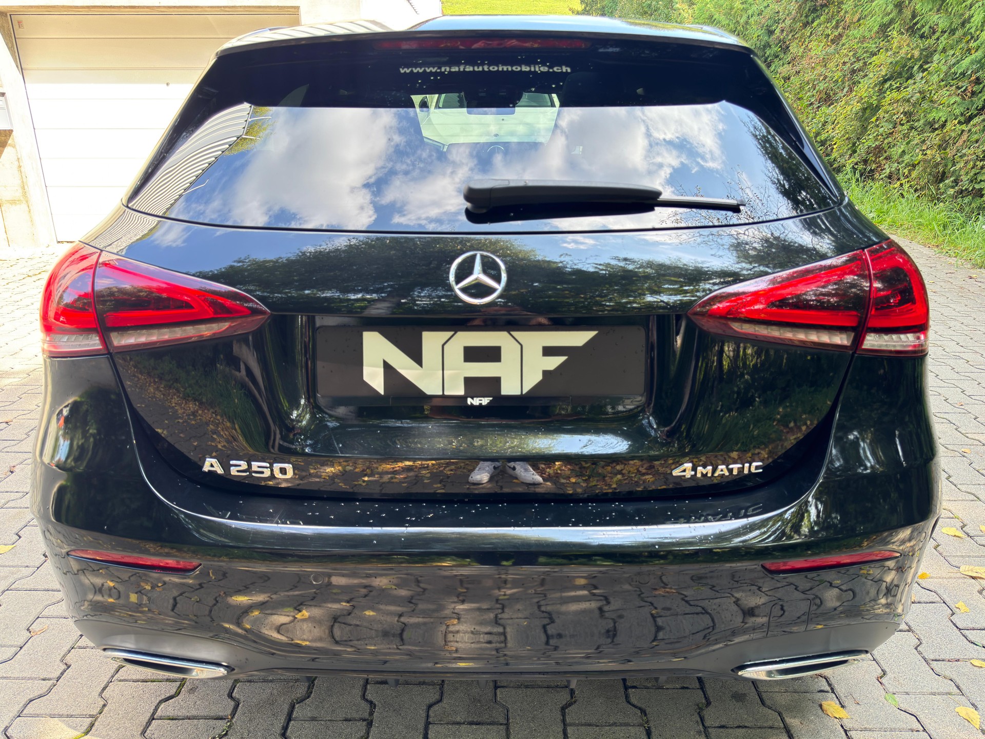MERCEDES-BENZ A 250 4Matic AMG Line 4Matic 7G-DCT-image-3