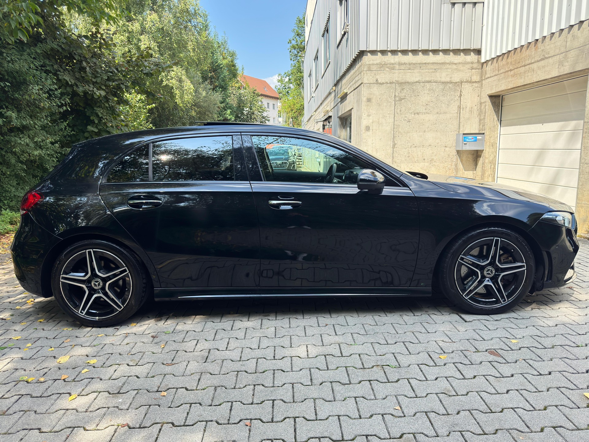 MERCEDES-BENZ A 250 4Matic AMG Line 4Matic 7G-DCT-image-5