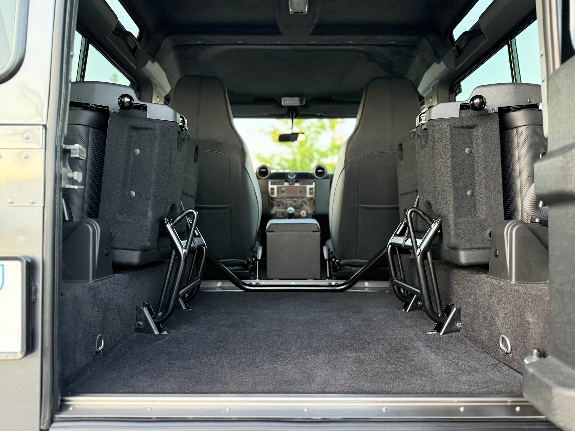 LAND ROVER DEFENDER 90 2.2 TD4 • ADVENTURE EDITION • 67YRS • STATION WAGON-image-20