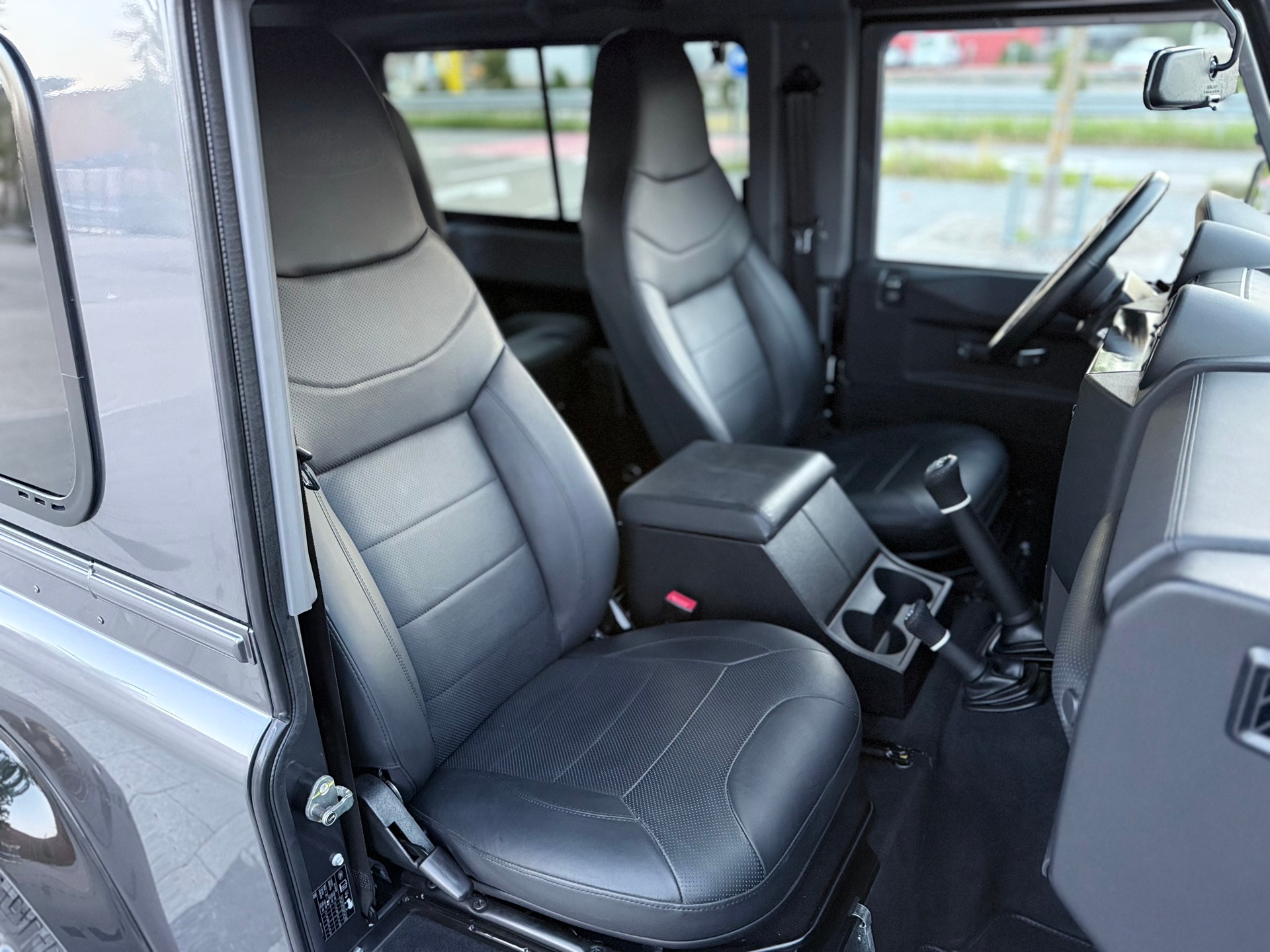 LAND ROVER DEFENDER 90 2.2 TD4 • ADVENTURE EDITION • 67YRS • STATION WAGON-image-16