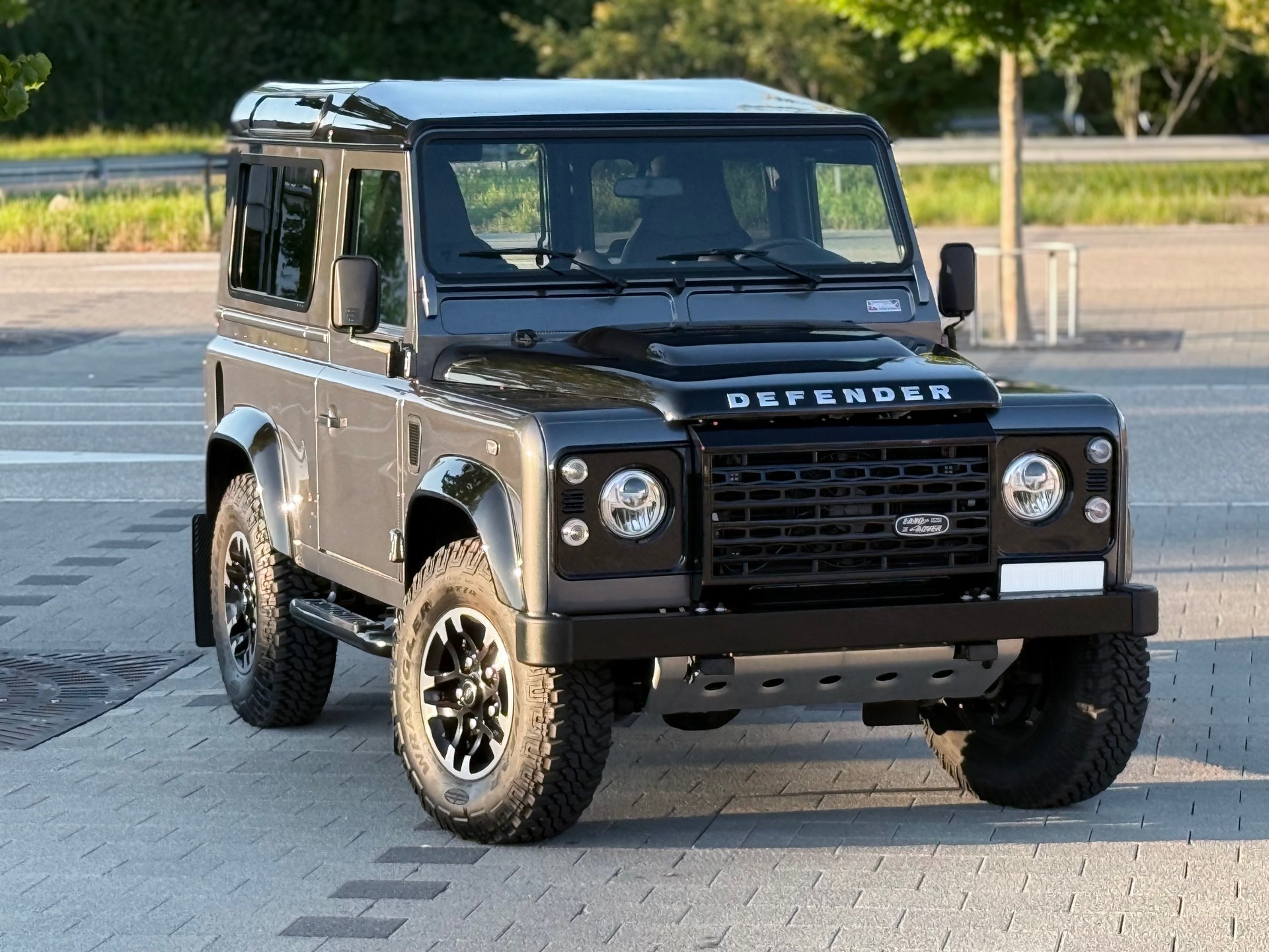 LAND ROVER DEFENDER 90 2.2 TD4 • ADVENTURE EDITION • 67YRS • STATION WAGON-image-9