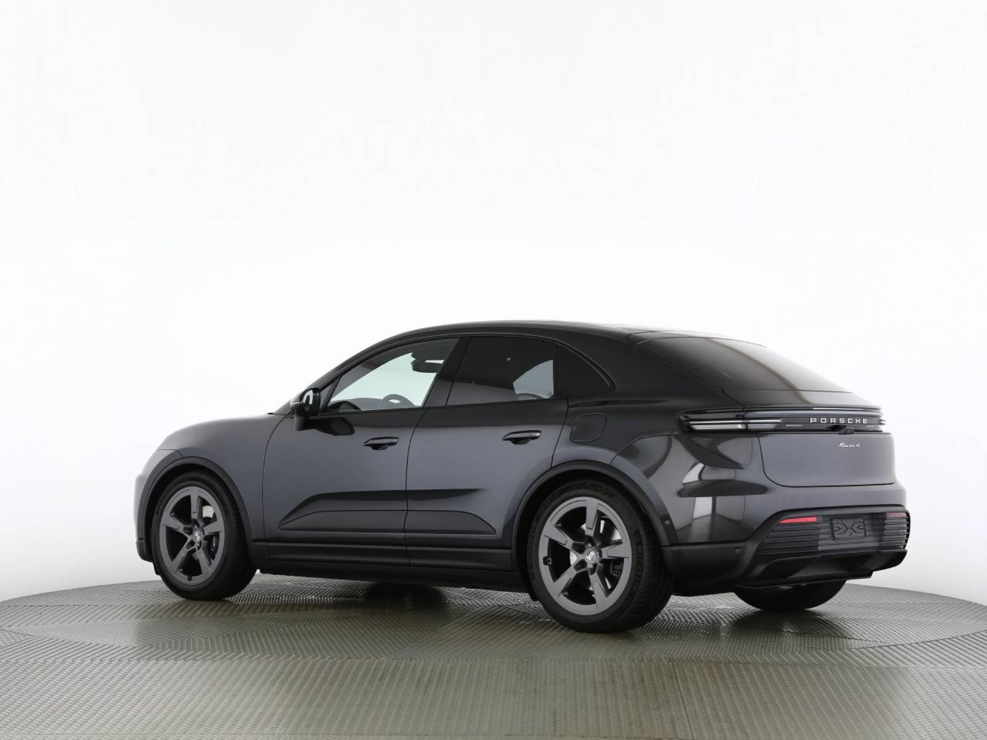 PORSCHE Macan 4-image-7