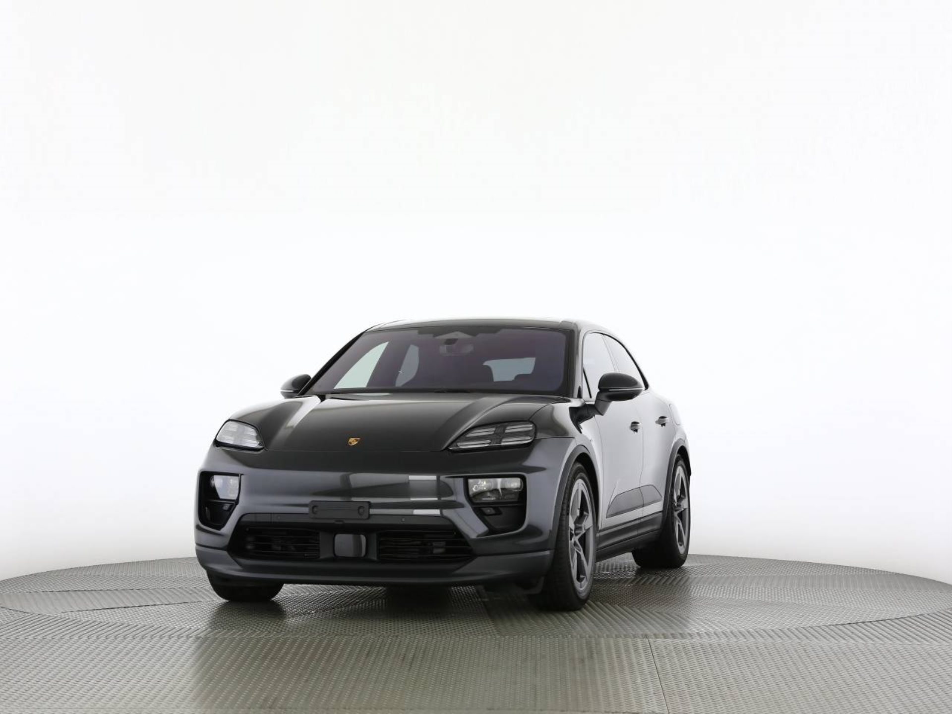 PORSCHE Macan 4-image-13