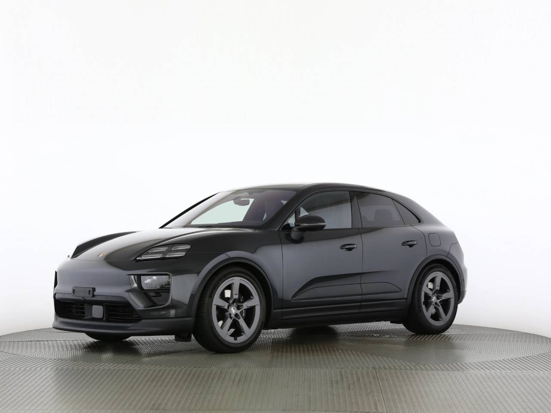 PORSCHE Macan 4-image-11