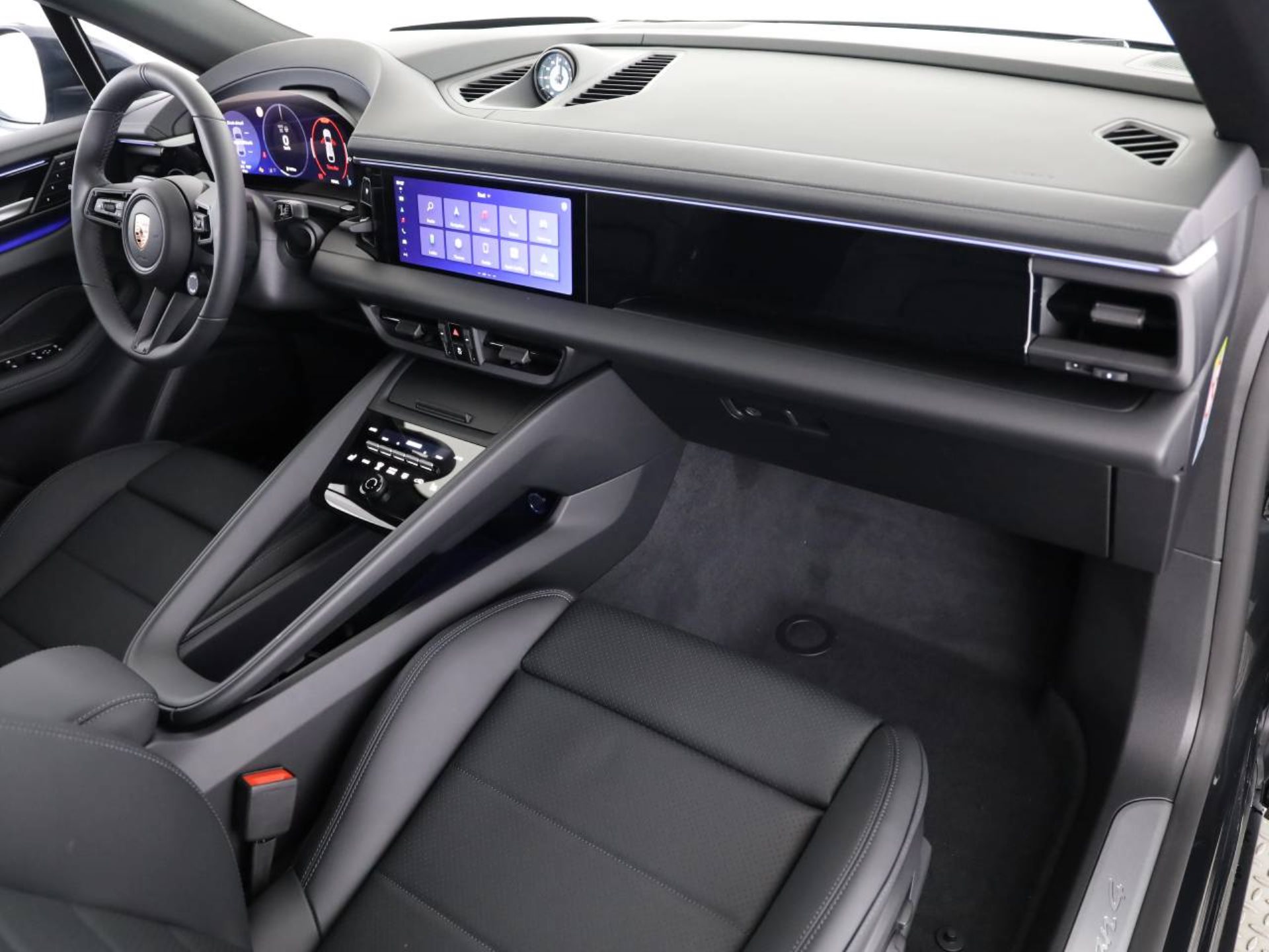 PORSCHE Macan 4-image-20