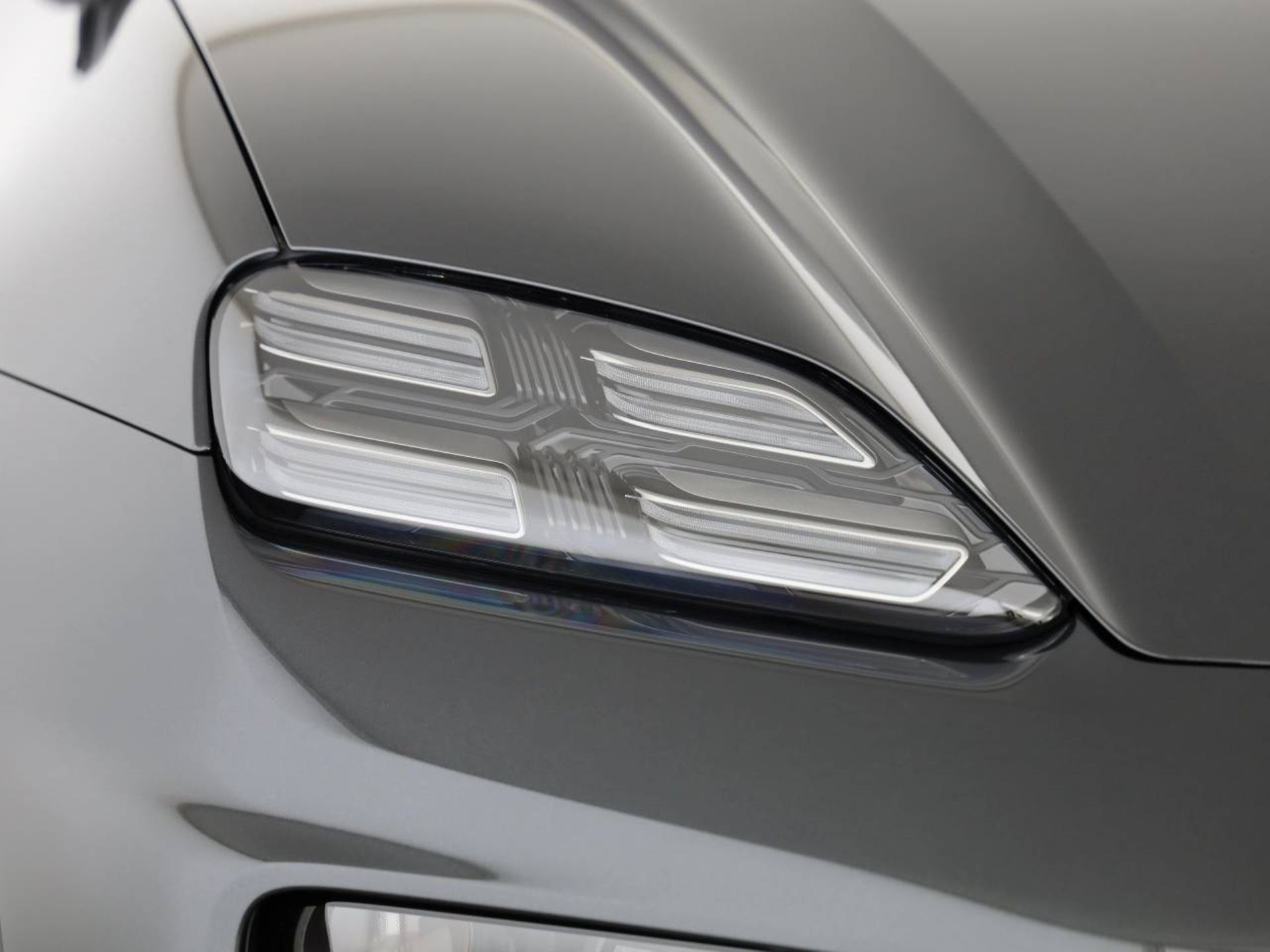 PORSCHE Macan 4-image-24