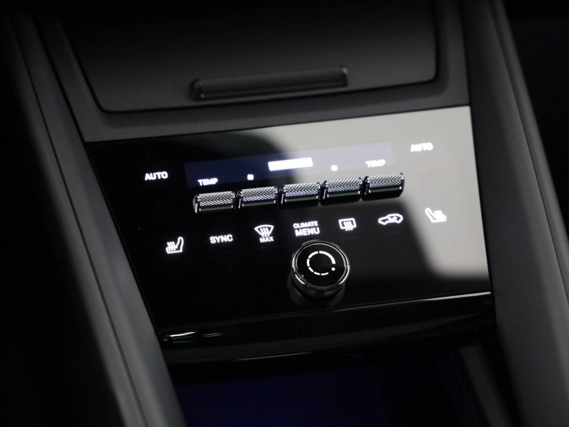 PORSCHE Macan 4-image-26