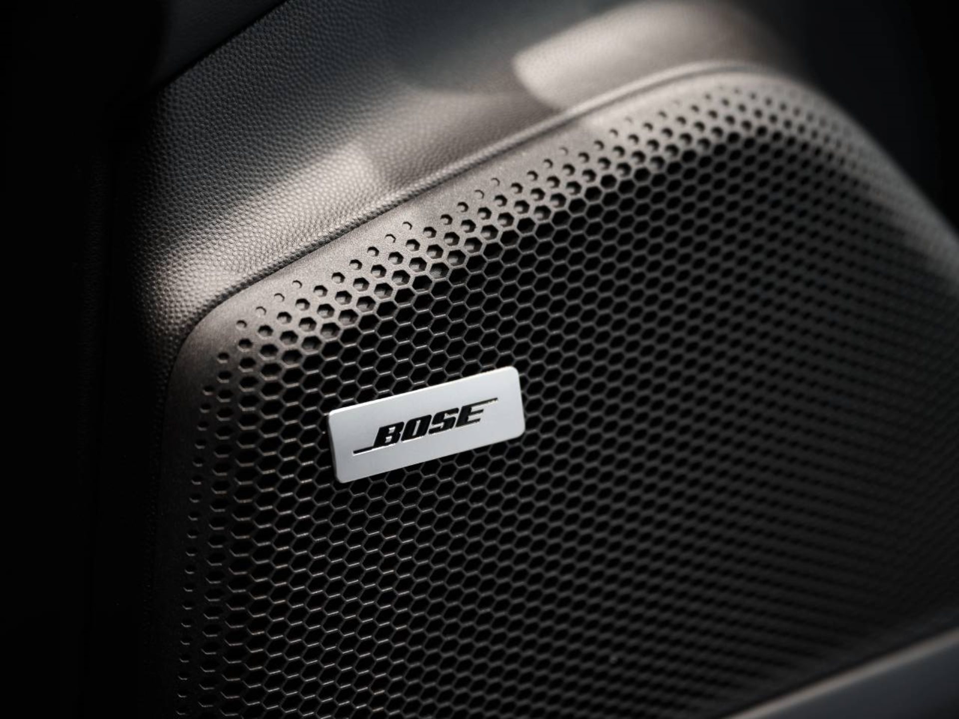 PORSCHE Macan 4-image-30