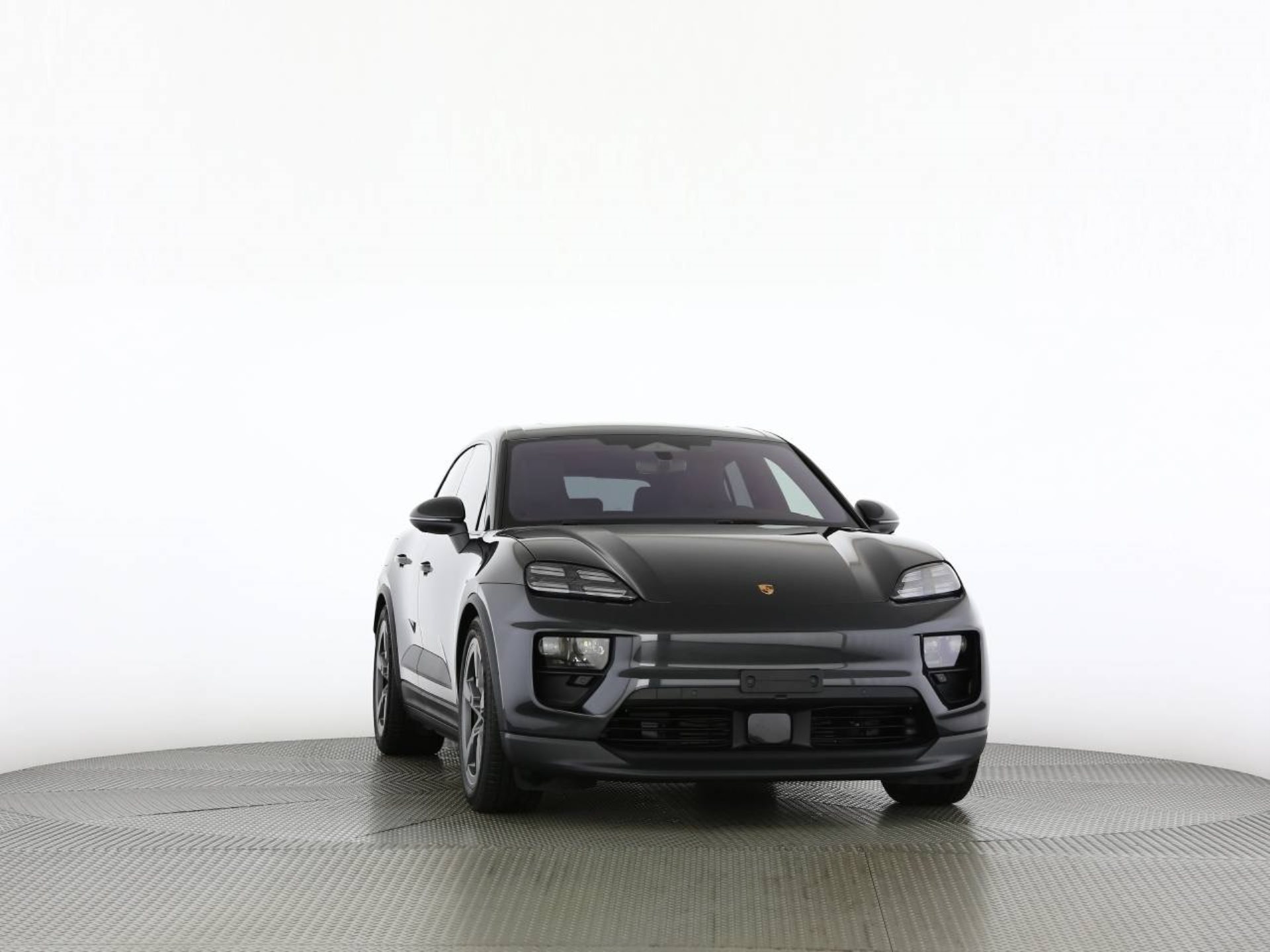 PORSCHE Macan 4-image-15