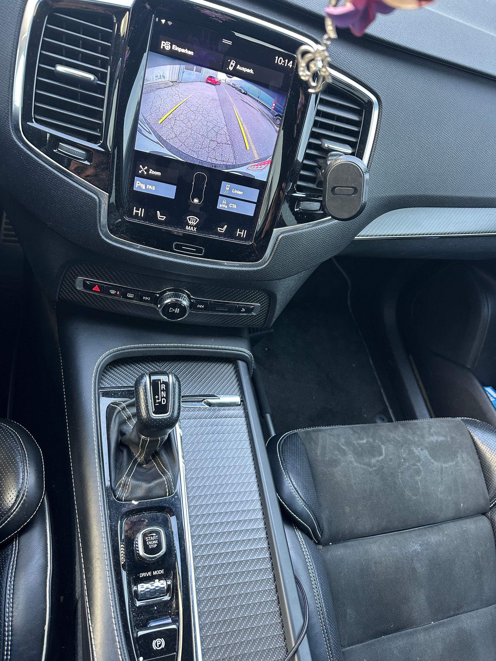 VOLVO XC90 D5 AWD R-Design Geartronic-image-9