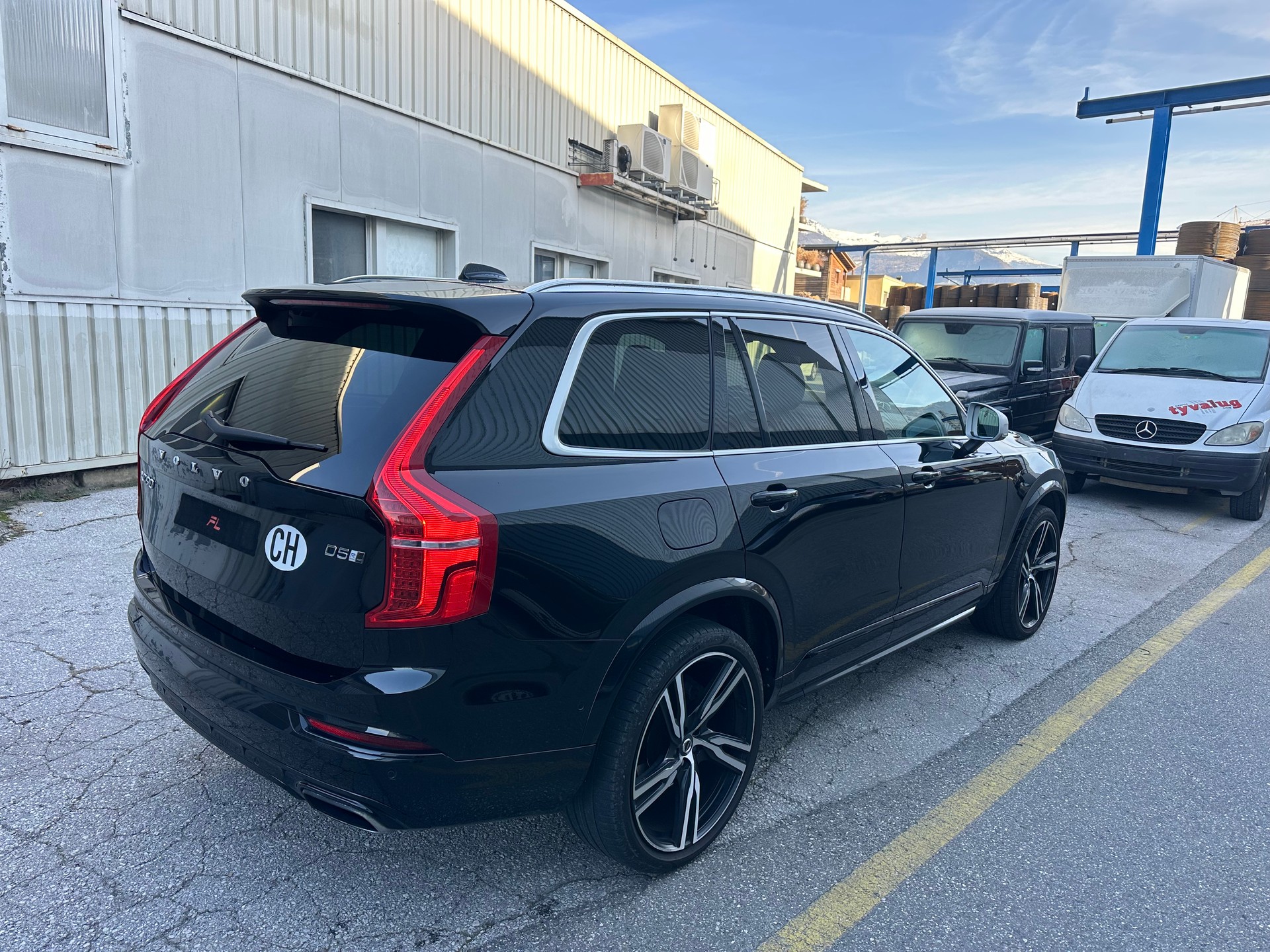 VOLVO XC90 D5 AWD R-Design Geartronic-image-3
