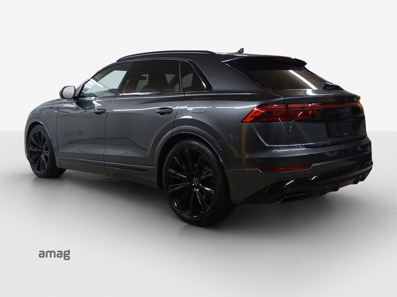 AUDI Q8 SUV TFSI e quattro 290 kW Attraction tiptronic-image-2