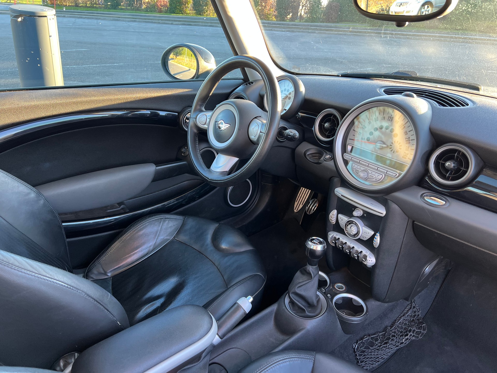 MINI Cooper S-image-8