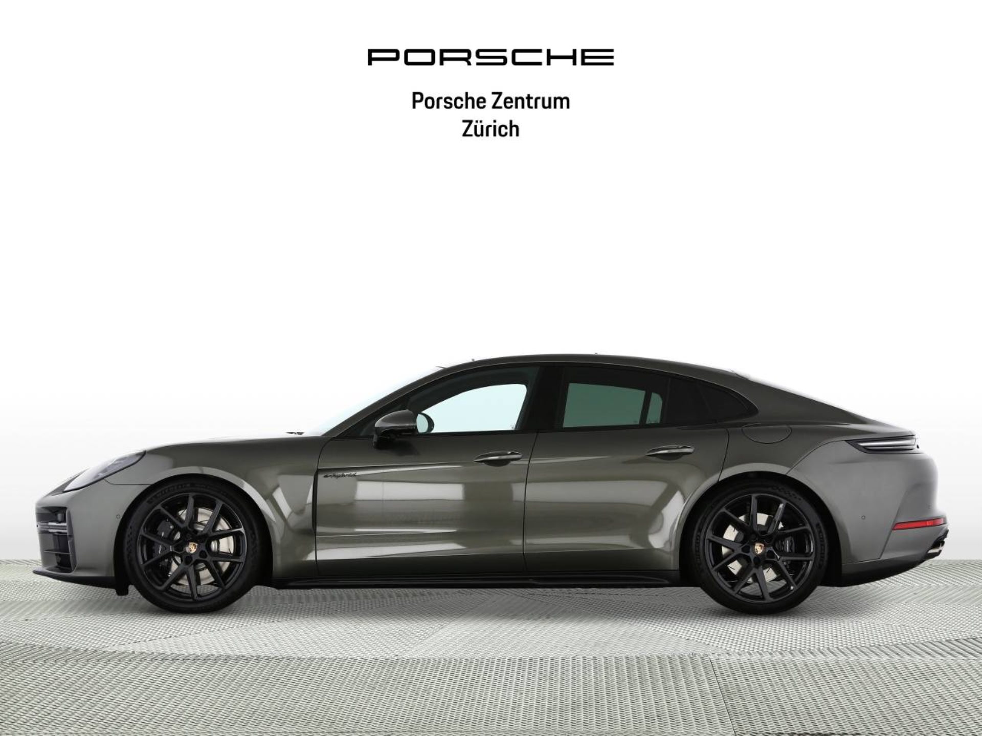 PORSCHE Panamera 4S E-Hybrid-image-1