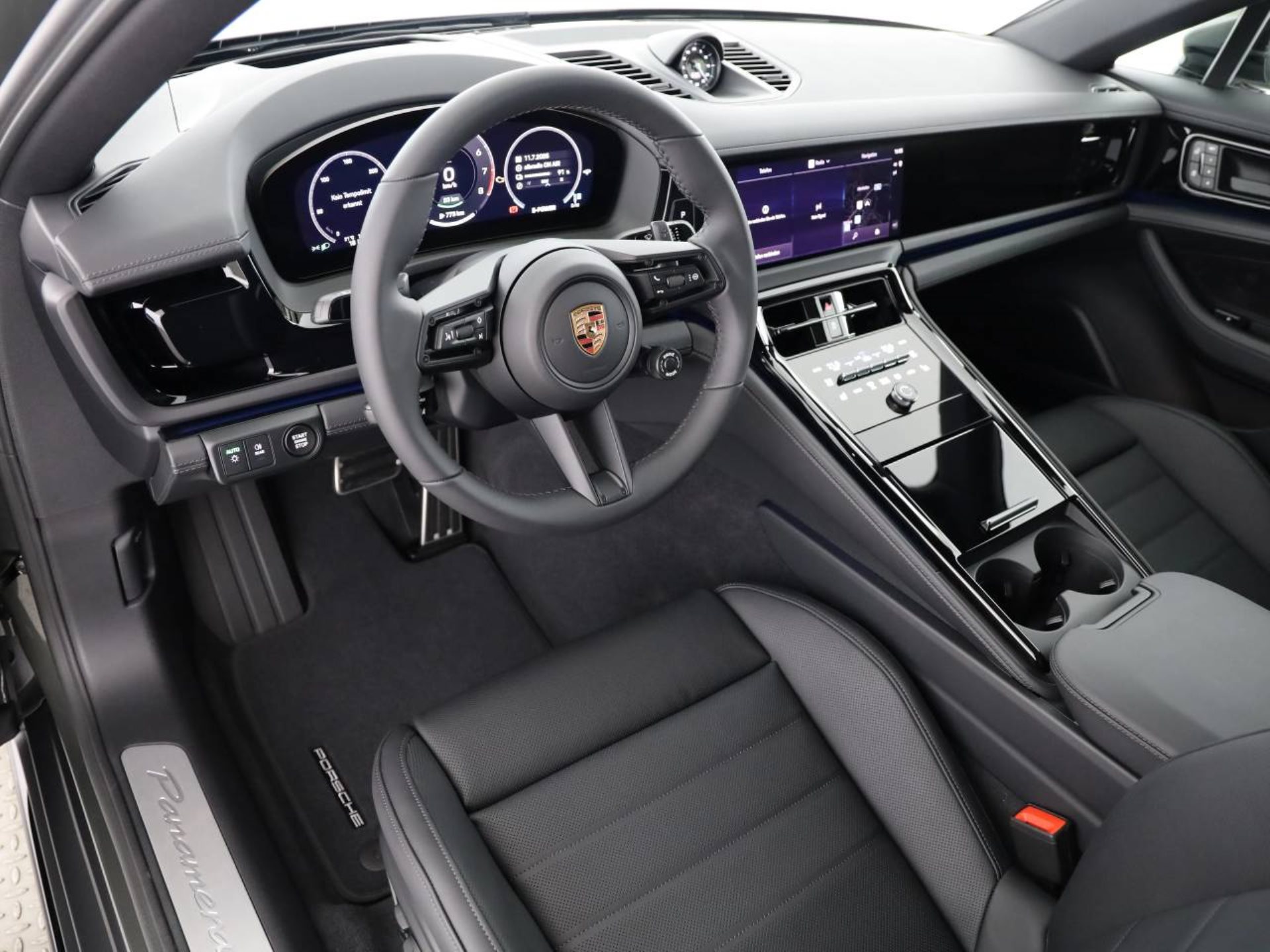 PORSCHE Panamera 4S E-Hybrid-image-9