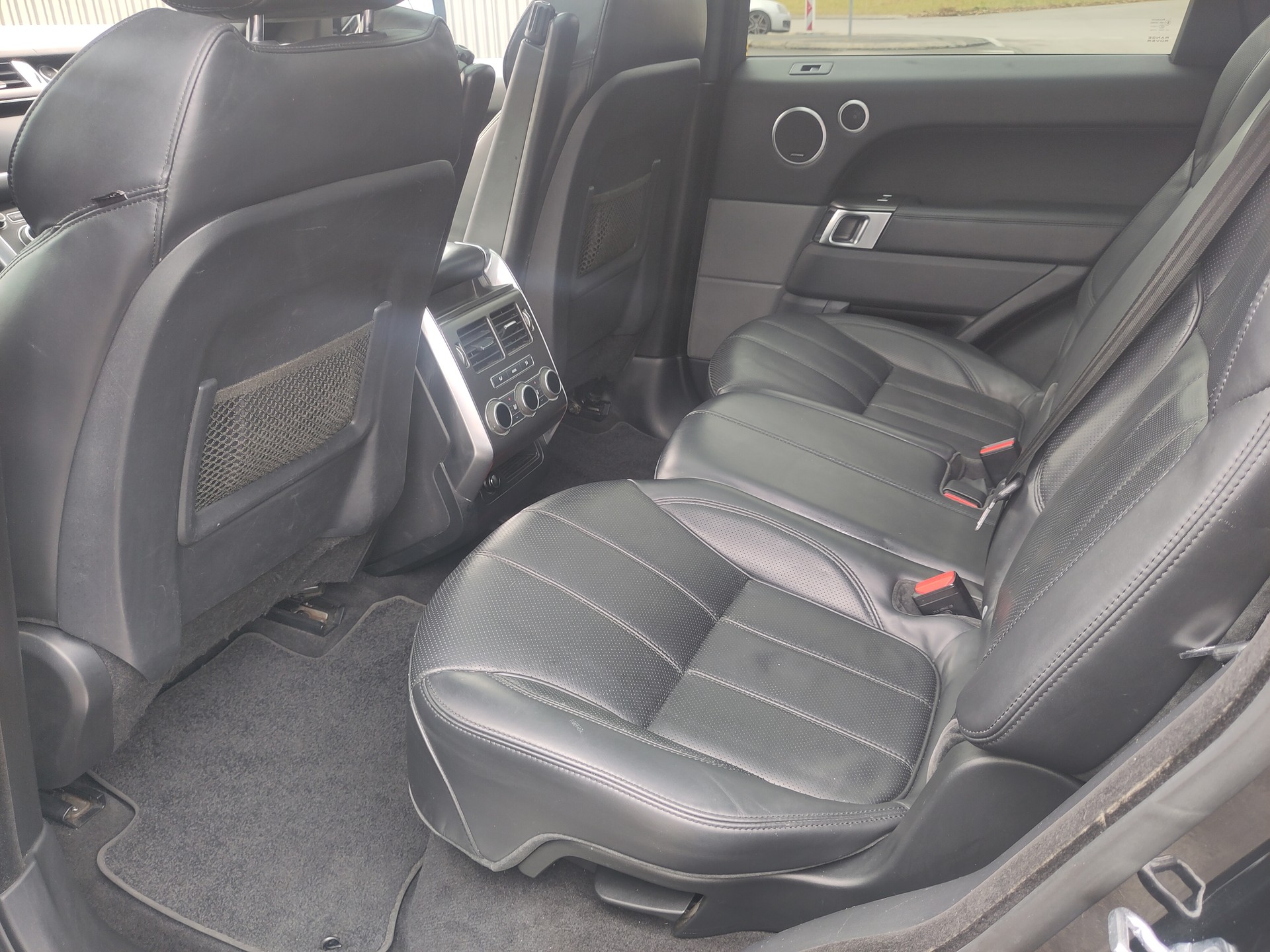 LAND ROVER Range Rover Sport 3.0 SDV6 Autobiography Automatic-image-7