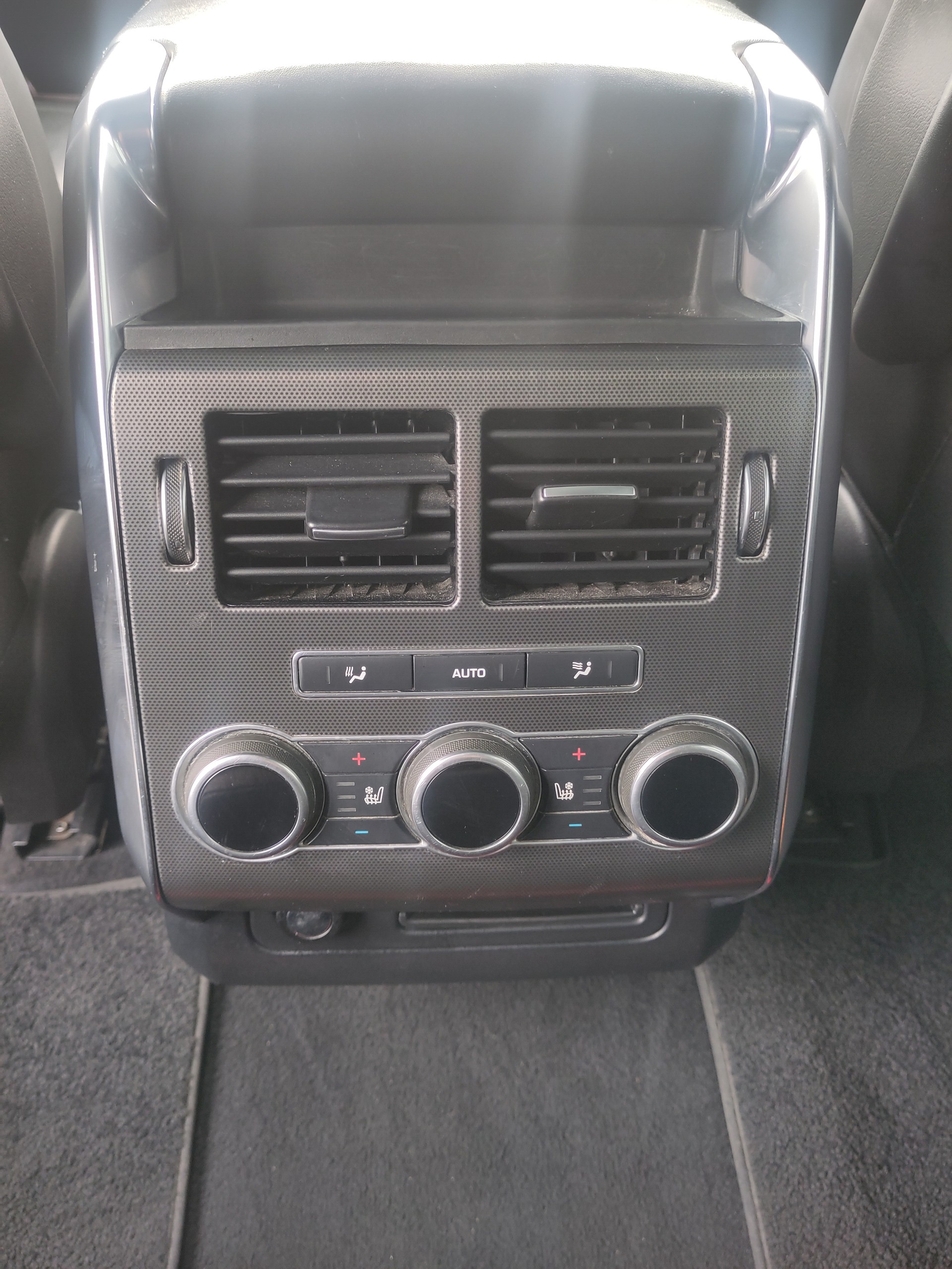 LAND ROVER Range Rover Sport 3.0 SDV6 Autobiography Automatic-image-11