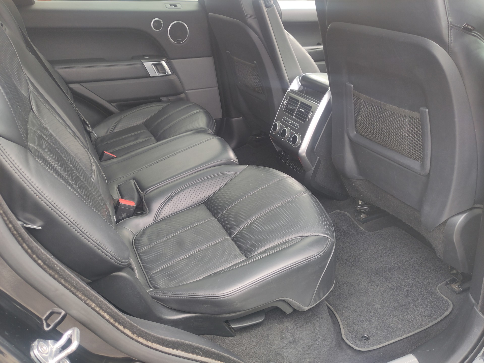 LAND ROVER Range Rover Sport 3.0 SDV6 Autobiography Automatic-image-8