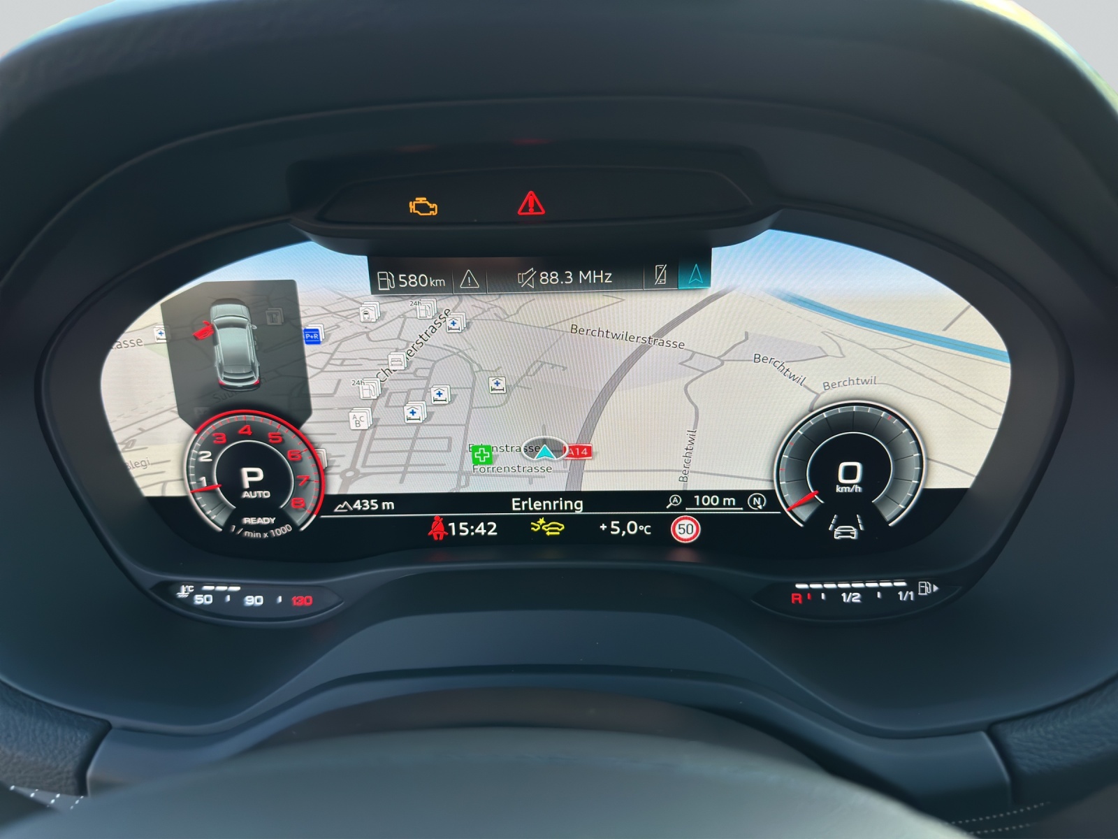 AUDI Q2 35 TFSI S line S-tronic-image-5