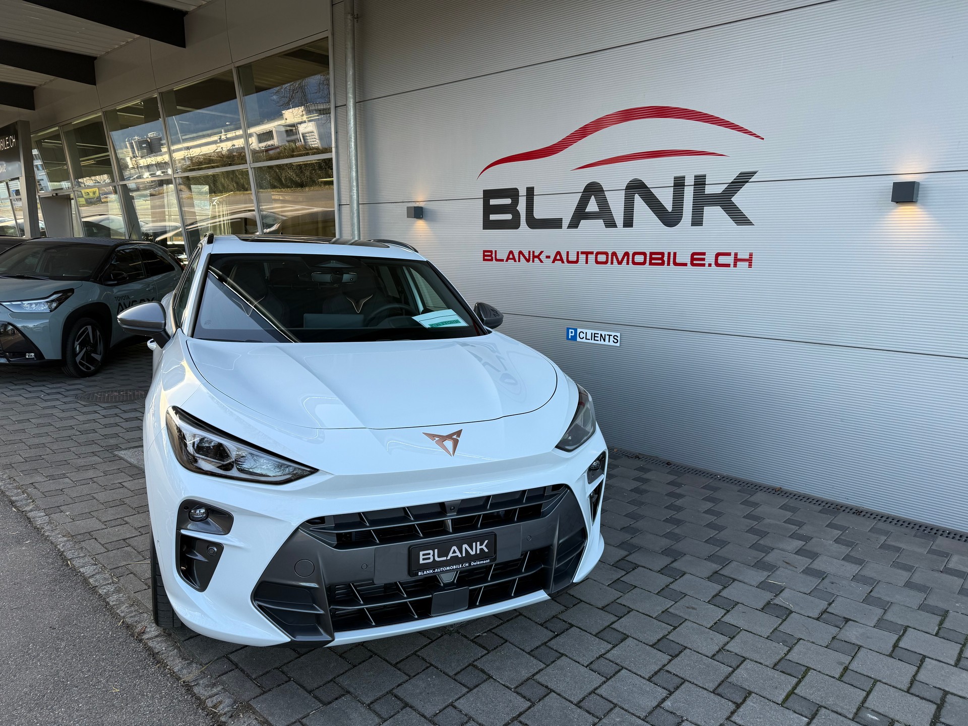 CUPRA Terramar 2.0 TSI DSG VZ 4Drive / VENDUE VERKAUFT-image-1
