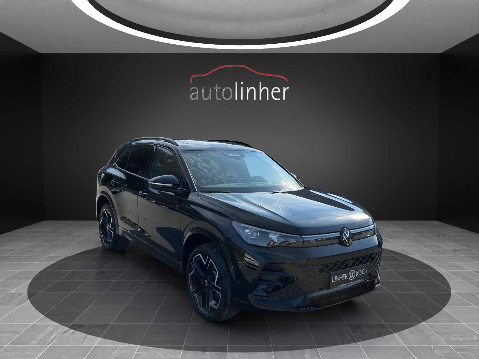 VW Tiguan 2.0 TDI SCR R-Line 4Motion DSG-image-5