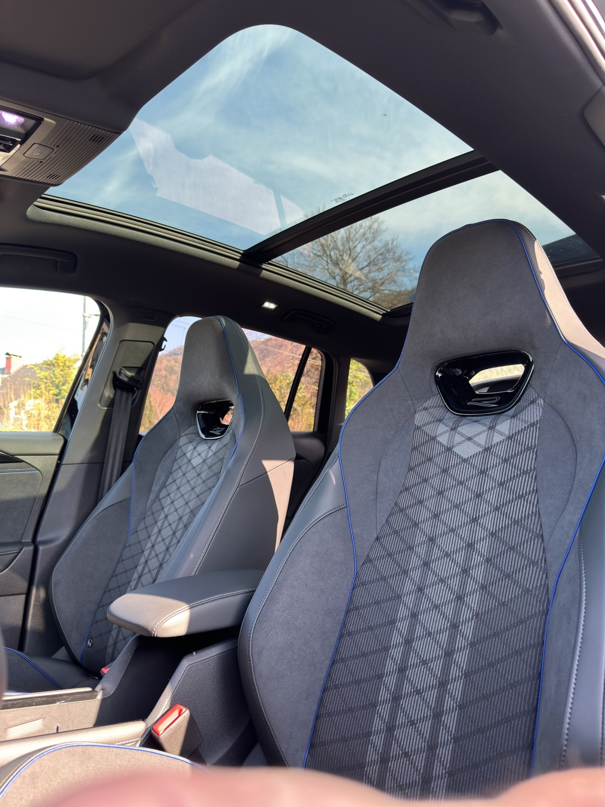 VW Tiguan 2.0 TDI SCR R-Line 4Motion DSG-image-14
