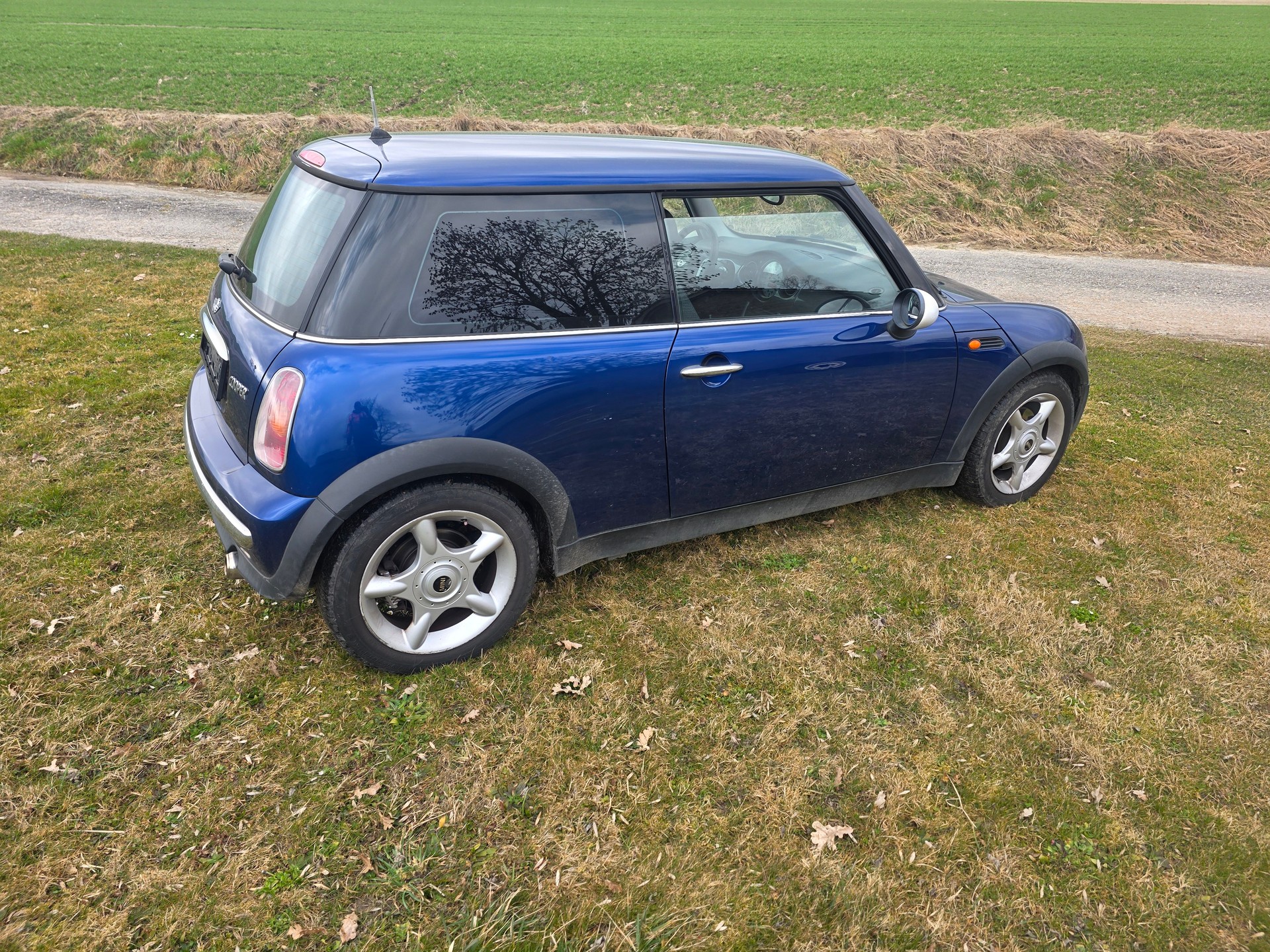 MINI Cooper-image-2