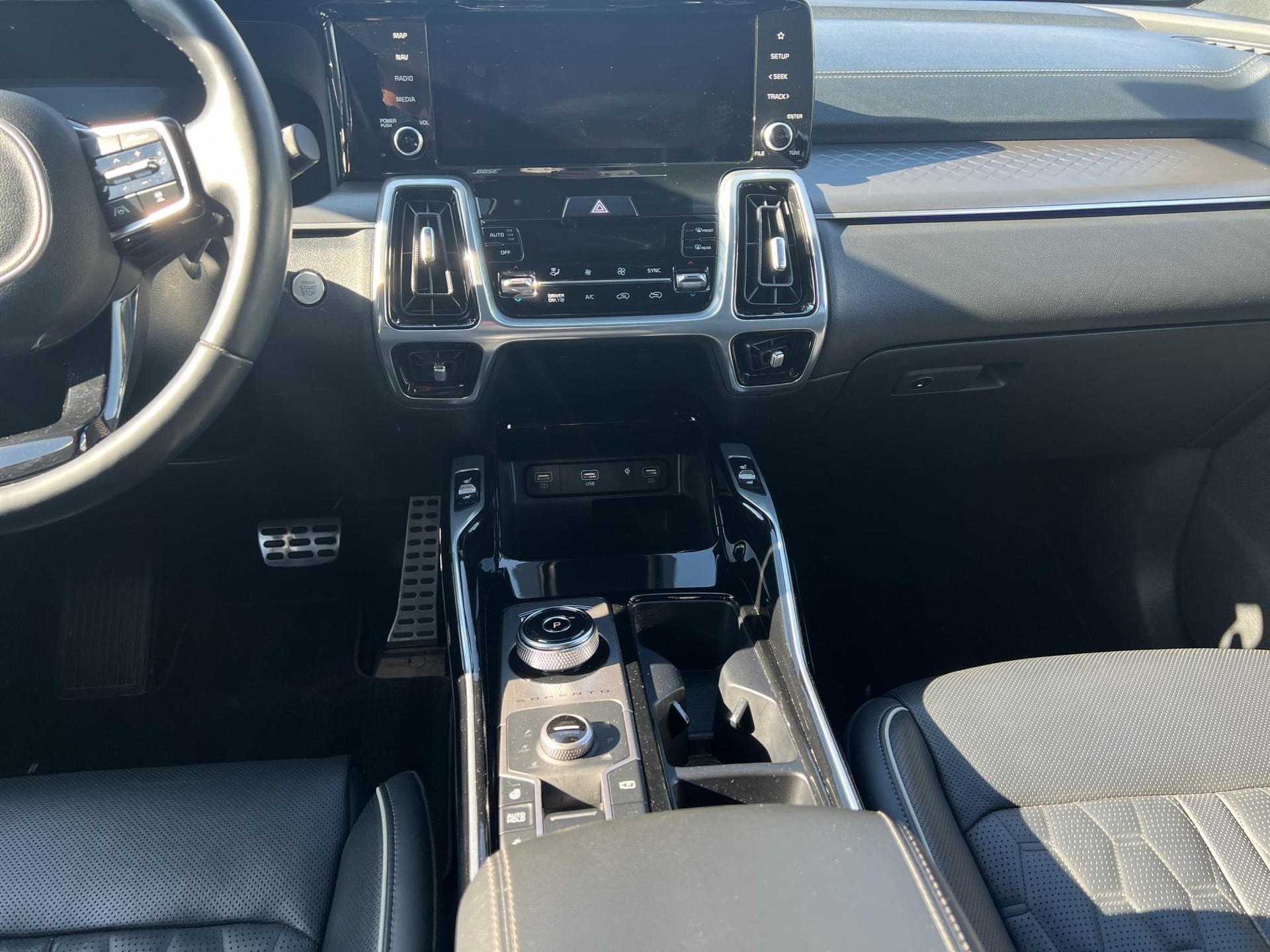 KIA Sorento 1.6 T-GDi Hybrid Style-image-15