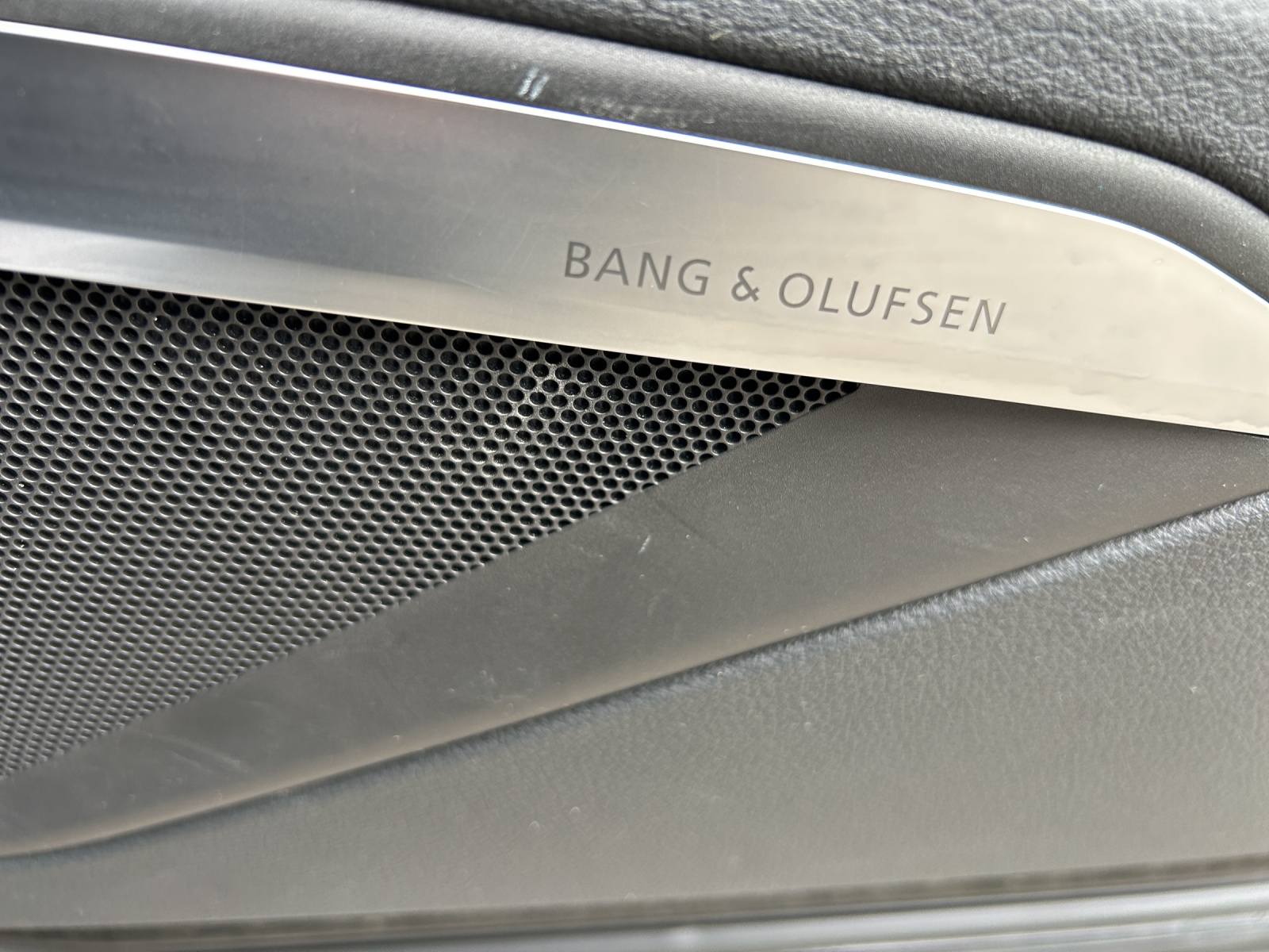 AUDI e-tron 55 Sportback S Line quattro-image-15